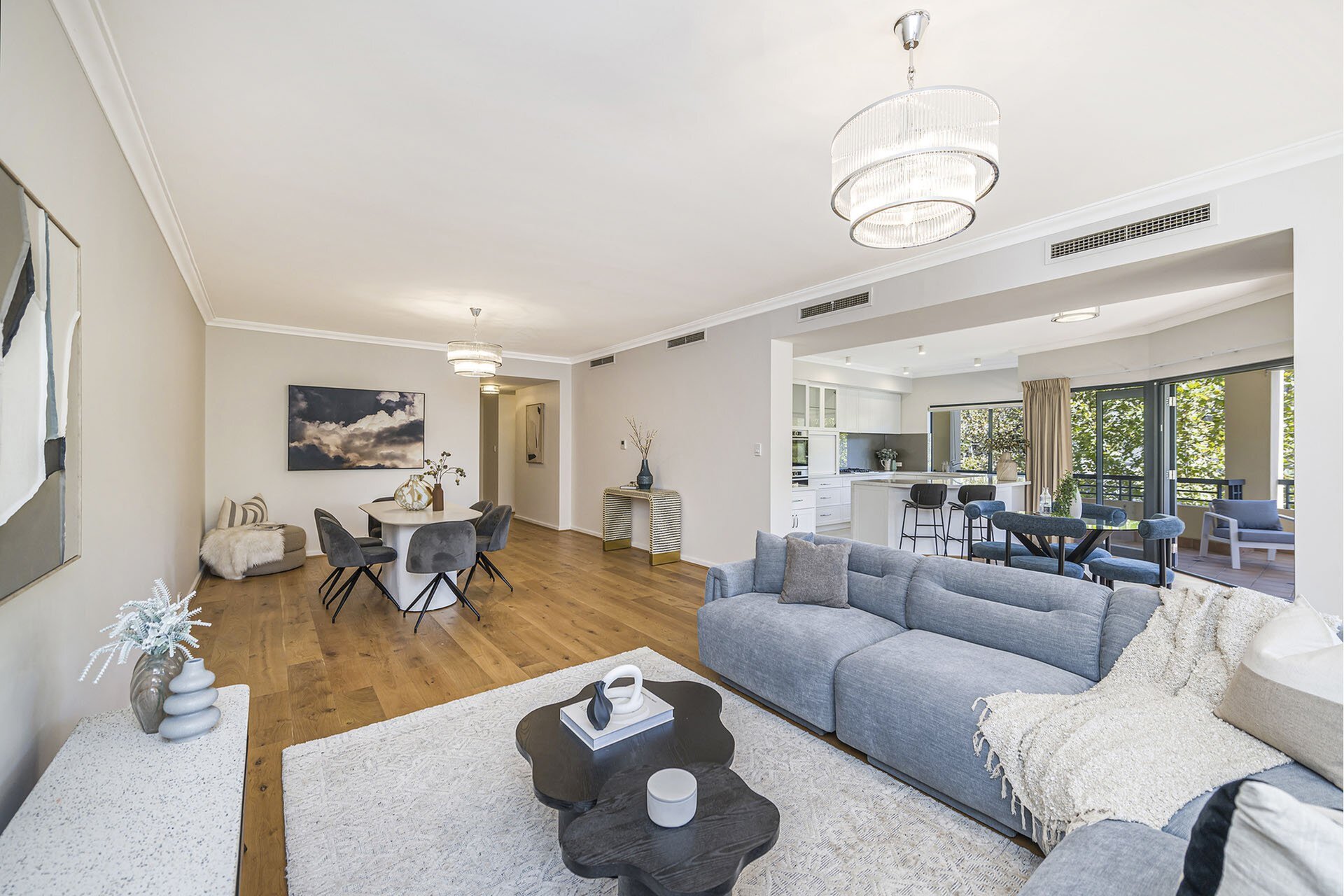 4/50 Trafalgar Road, East Perth Sold by Luxury Real Estate Sales - image 1