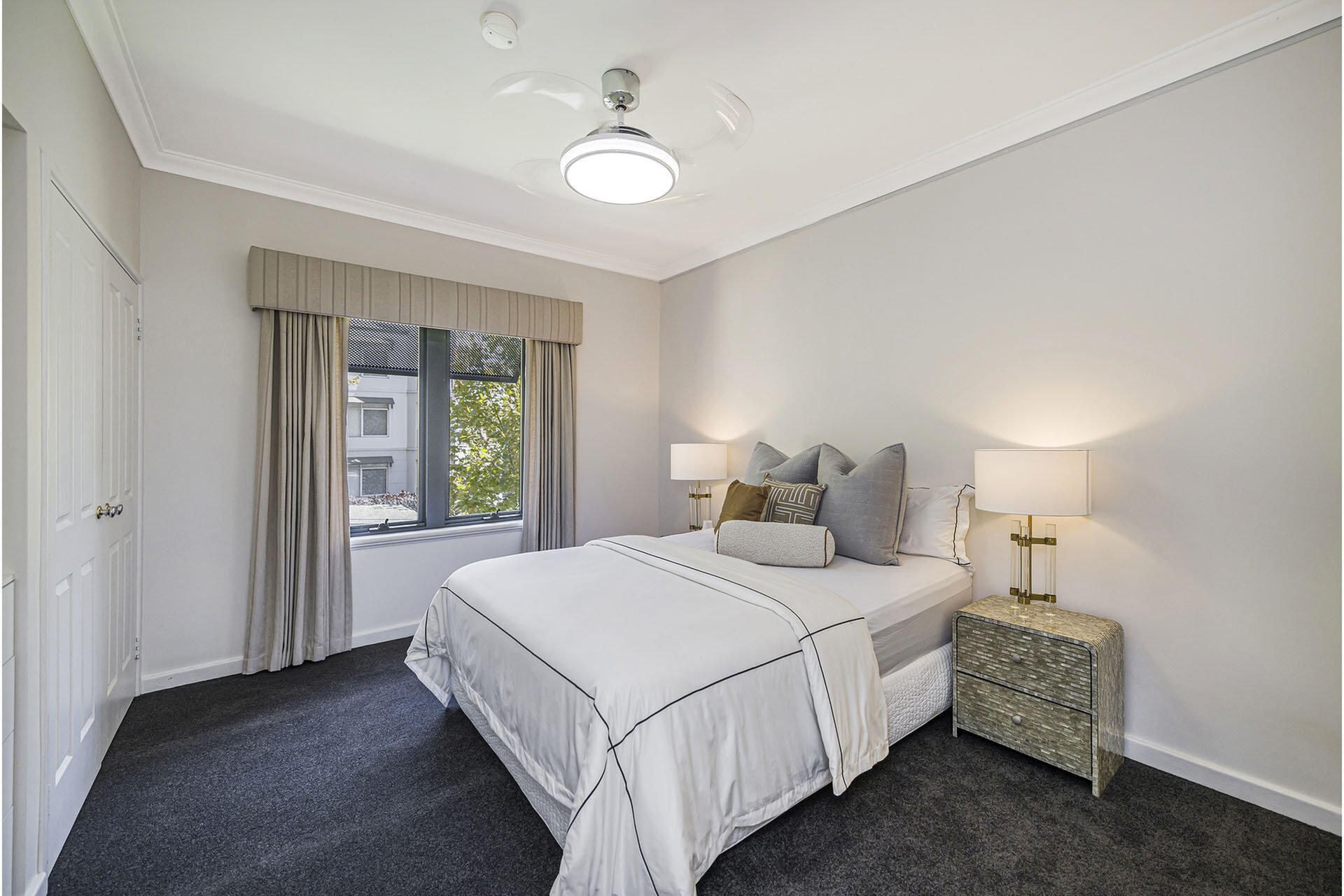 4/50 Trafalgar Road, East Perth Sold by Luxury Real Estate Sales - image 1