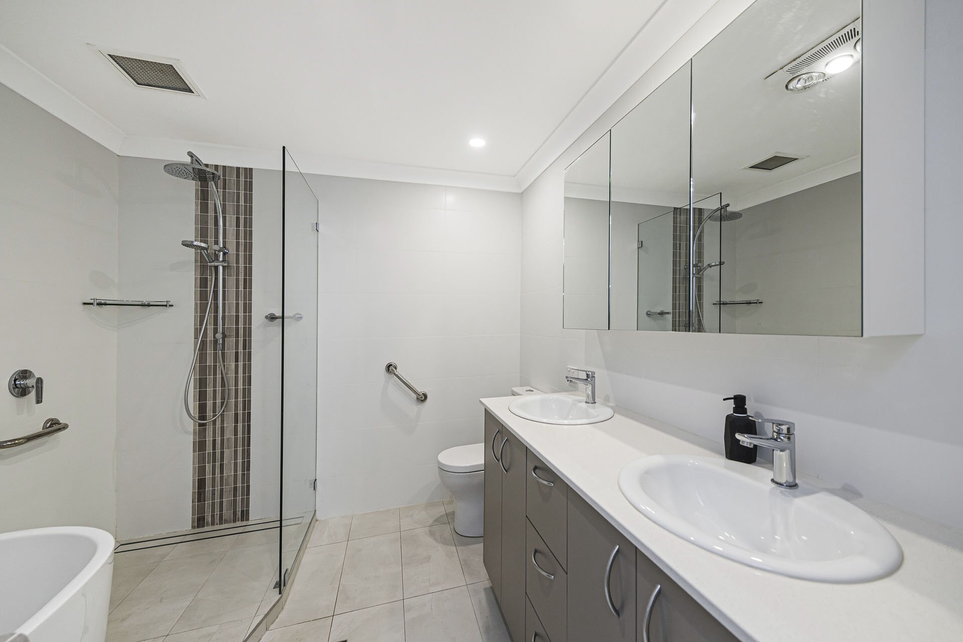 4/50 Trafalgar Road, East Perth Sold by Luxury Real Estate Sales - image 1