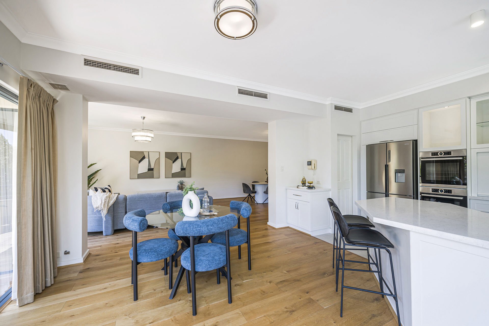 4/50 Trafalgar Road, East Perth Sold by Luxury Real Estate Sales - image 1