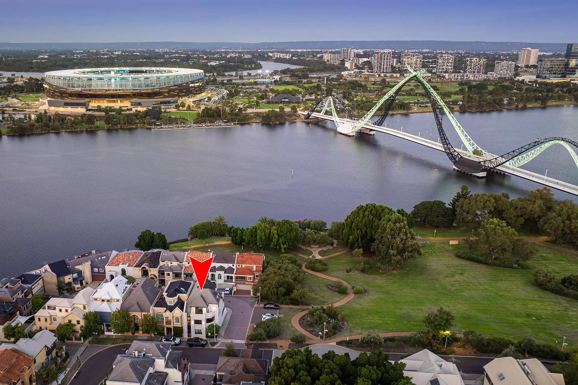 1 Vanguard Terrace, East Perth For Sale by Luxury Real Estate Sales - image 1
