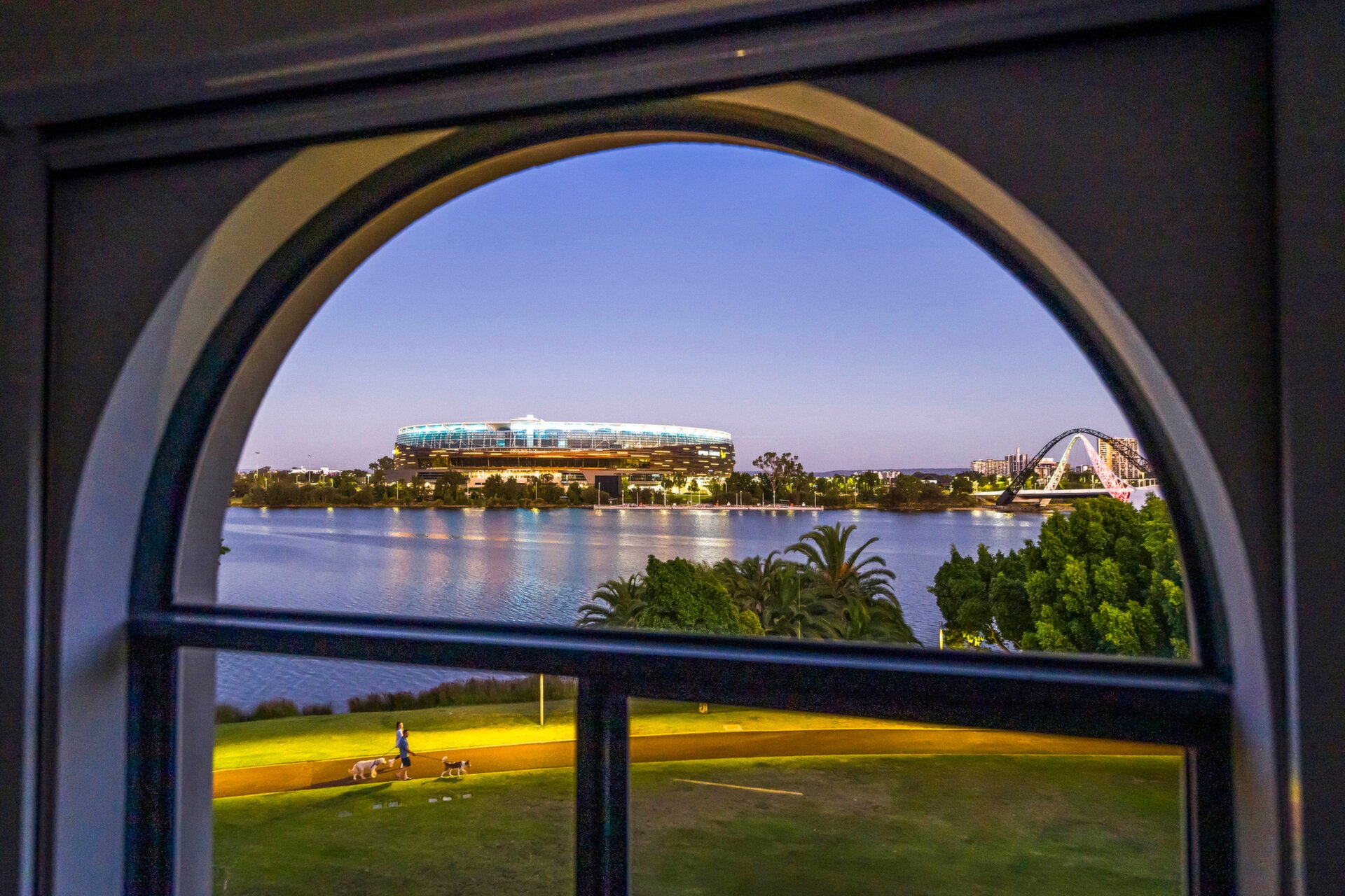 6 Vanguard Terrace, East Perth For Sale by Luxury Real Estate Sales - image 1