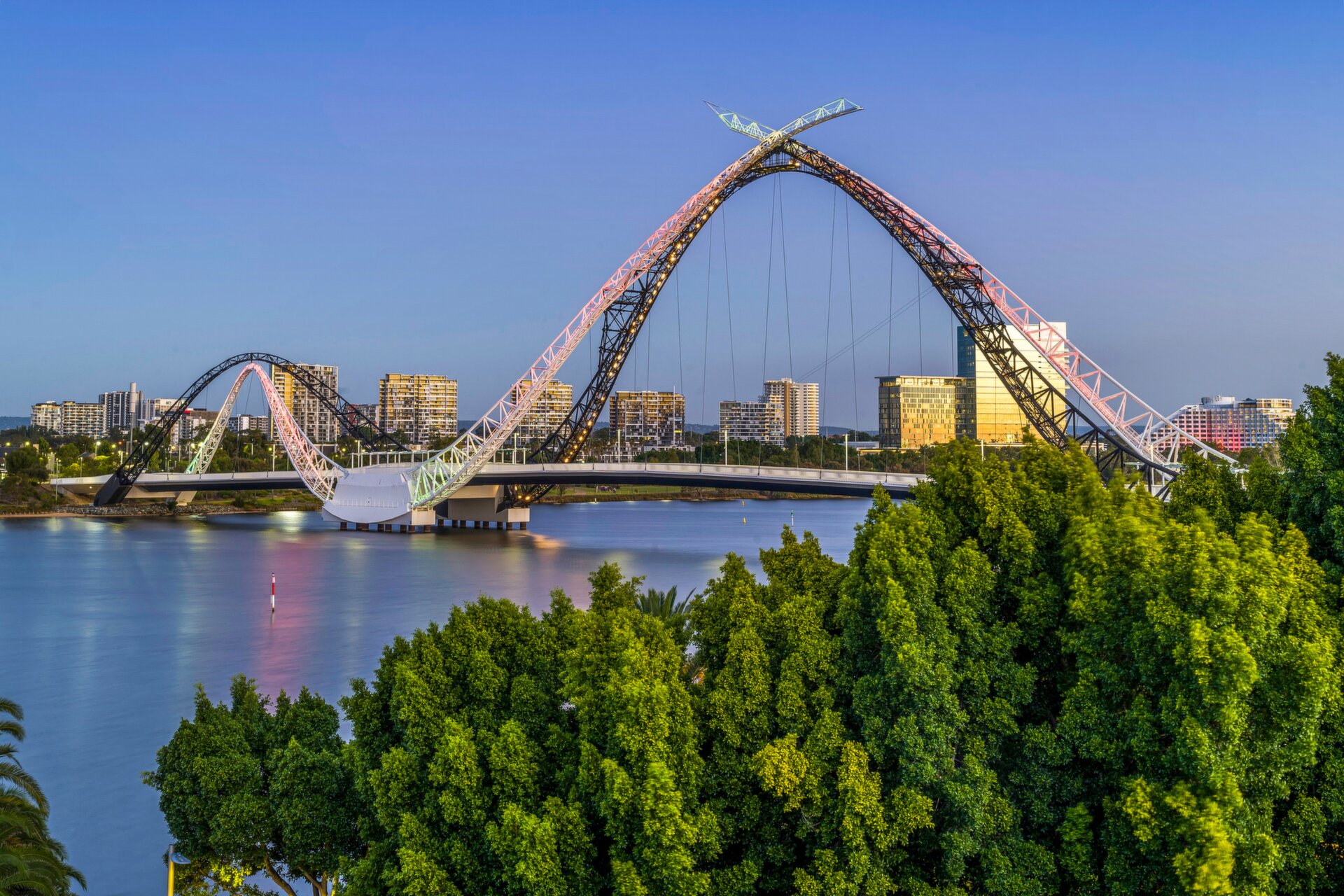 6 Vanguard Terrace, East Perth For Sale by Luxury Real Estate Sales - image 1