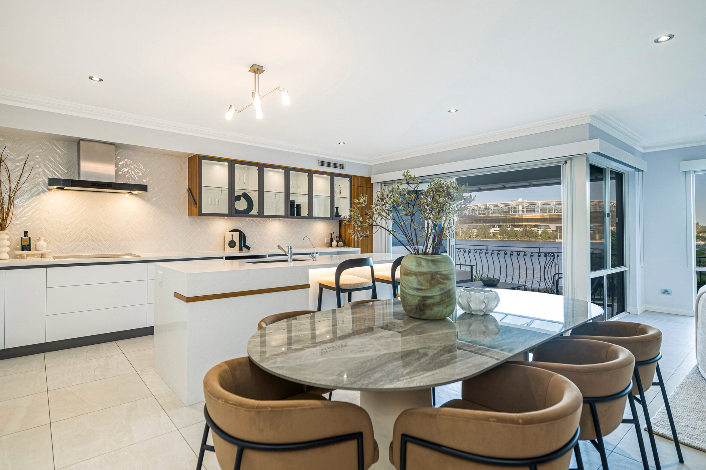 6 Vanguard Terrace, East Perth For Sale by Luxury Real Estate Sales - image 1