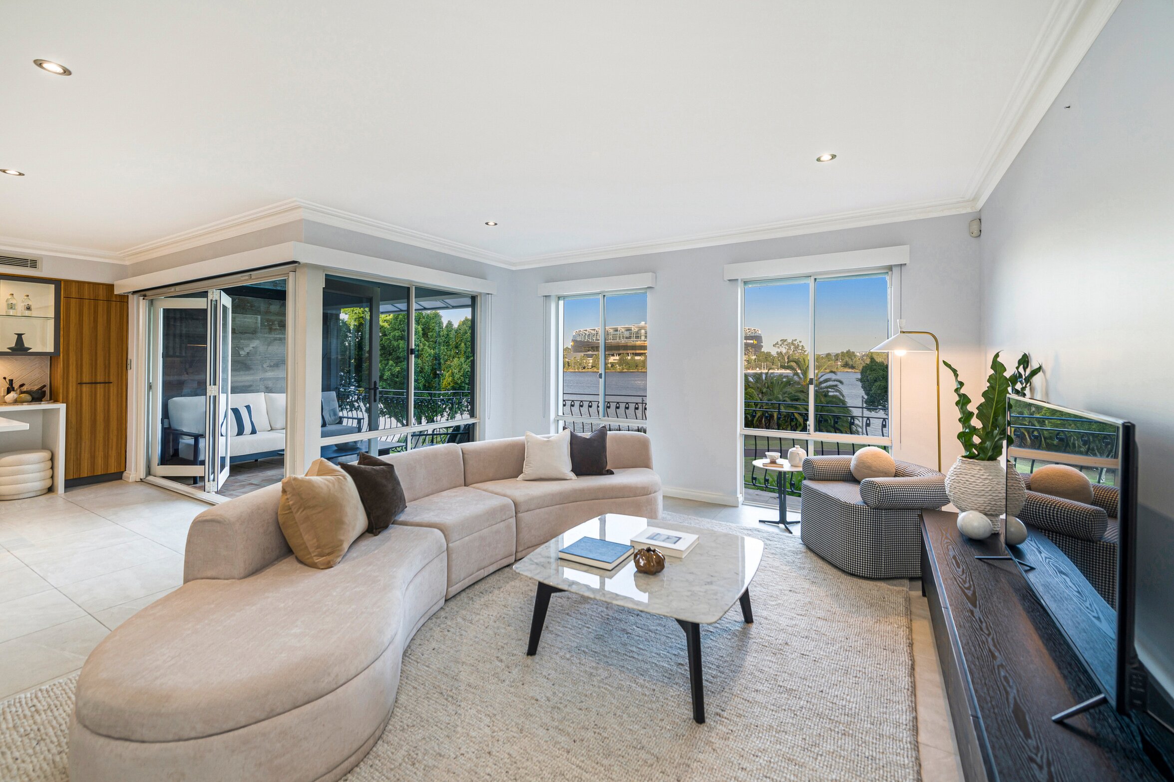6 Vanguard Terrace, East Perth For Sale by Luxury Real Estate Sales - image 1