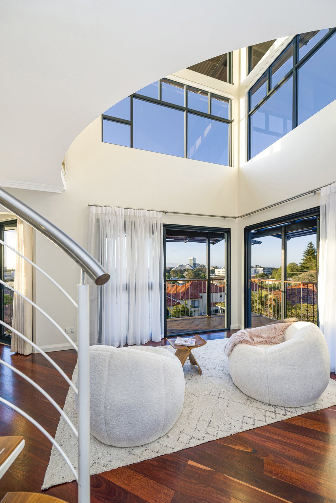 5b Teague Street , Burswood Sold by Luxury Real Estate Sales - image 1