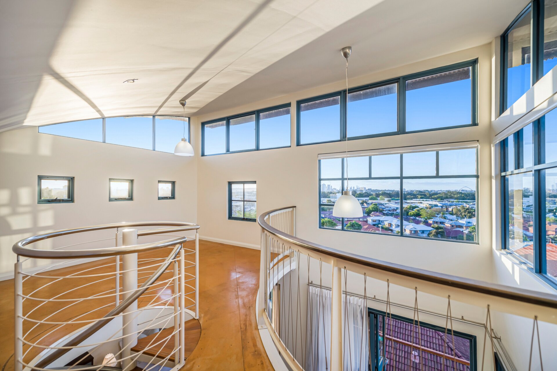 5b Teague Street , Burswood Sold by Luxury Real Estate Sales - image 1