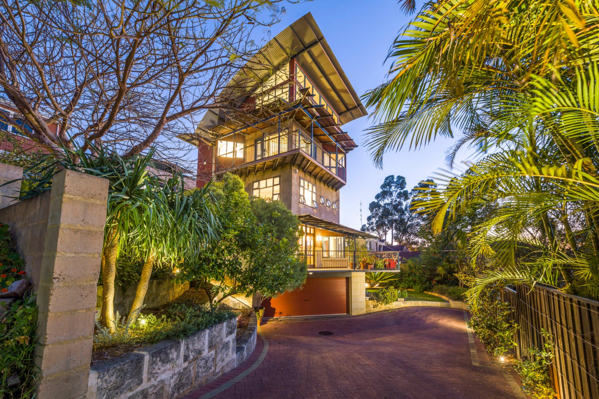 5b Teague Street , Burswood Sold by Luxury Real Estate Sales - image 1