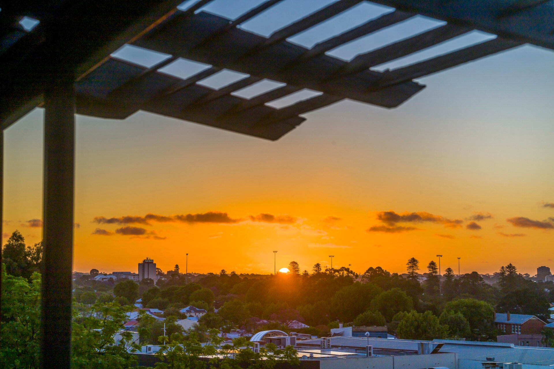 5b Teague Street , Burswood Sold by Luxury Real Estate Sales - image 1