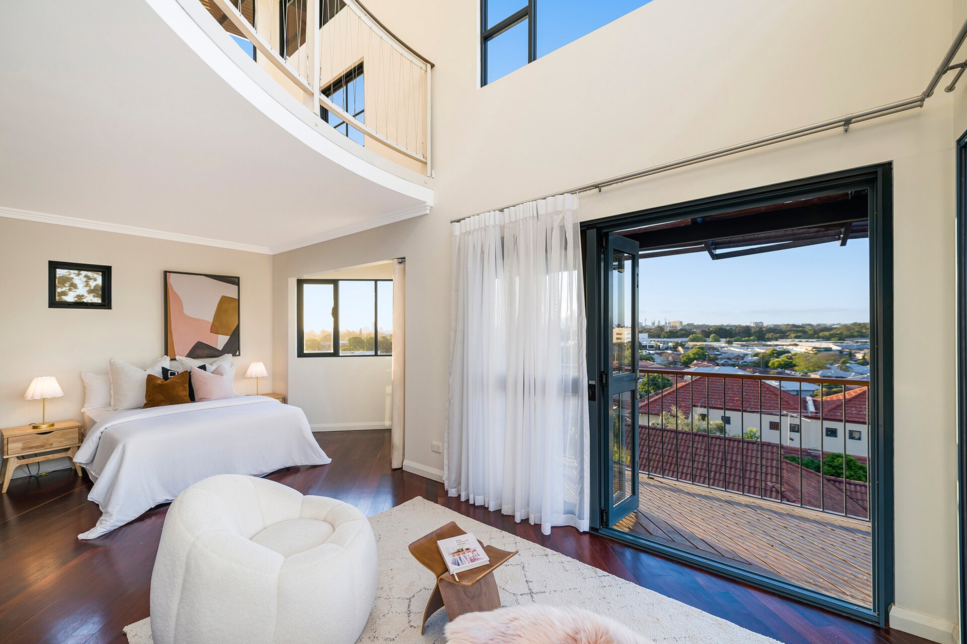 5b Teague Street , Burswood Sold by Luxury Real Estate Sales - image 1