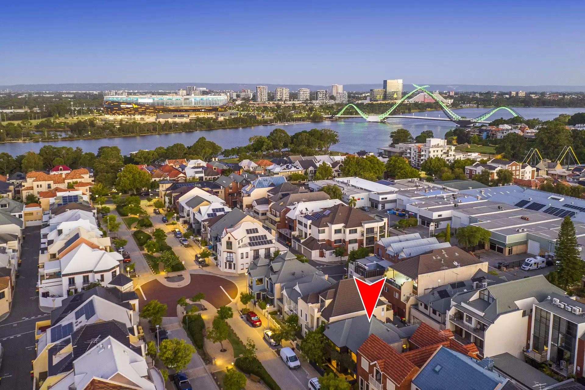 25 Old Belvidere Promenade, East Perth  For Sale by Luxury Real Estate Sales - image 1