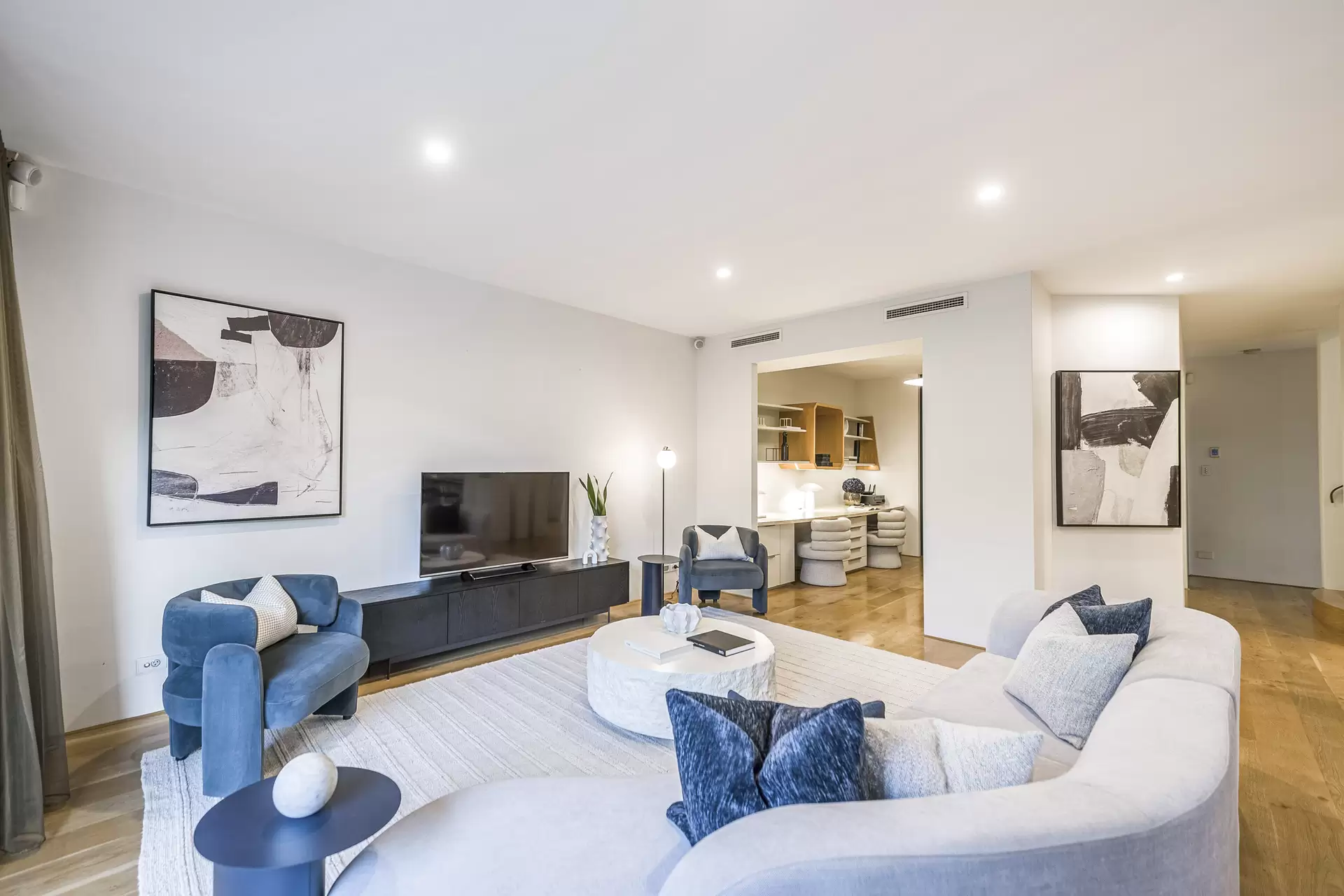 25 Old Belvidere Promenade, East Perth  For Sale by Luxury Real Estate Sales - image 1