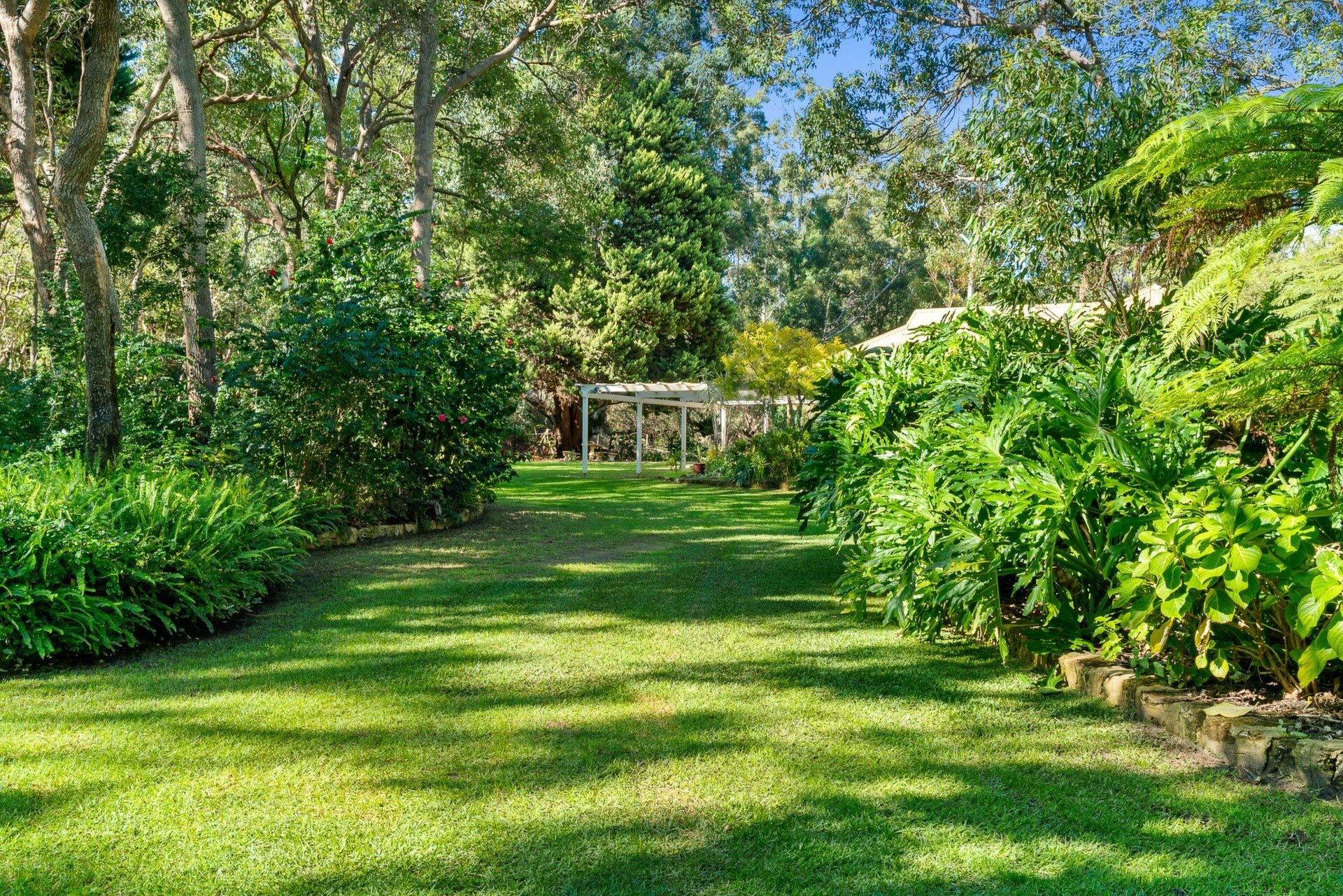 2 Gavour Road, Wattle Grove Sold by Luxury Real Estate Sales - image 1