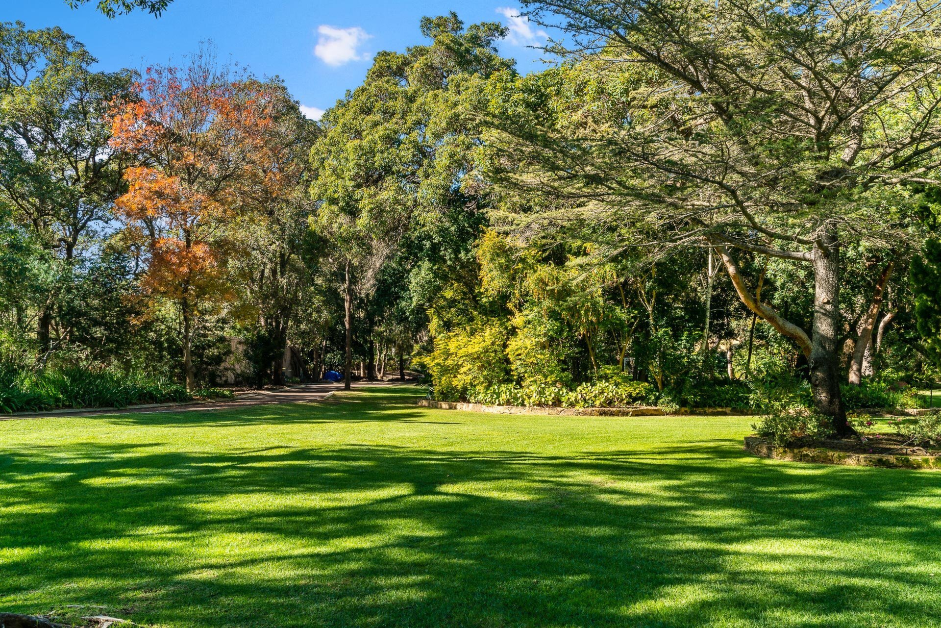 2 Gavour Road, Wattle Grove Sold by Luxury Real Estate Sales - image 1