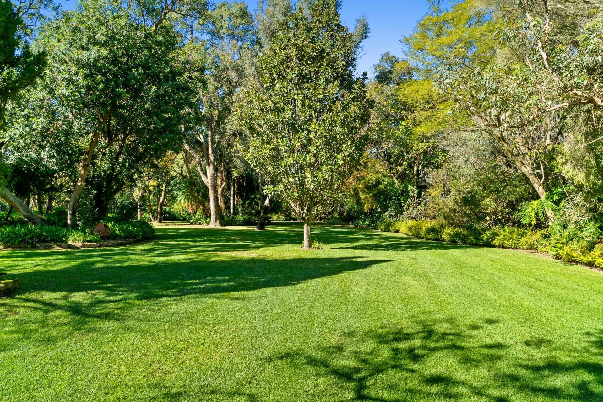 2 Gavour Road, Wattle Grove Sold by Luxury Real Estate Sales - image 1