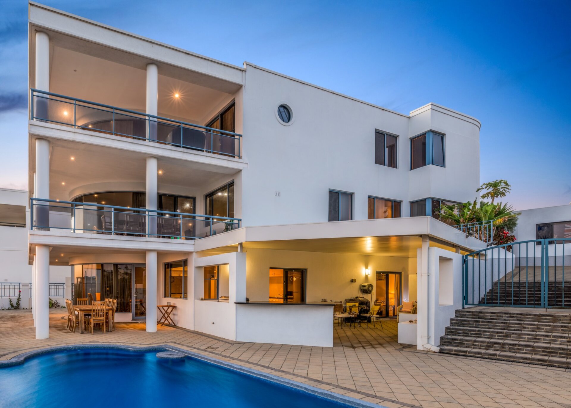 41 Clarecastle Retreat, Mindarie Sold by Luxury Real Estate Sales - image 1