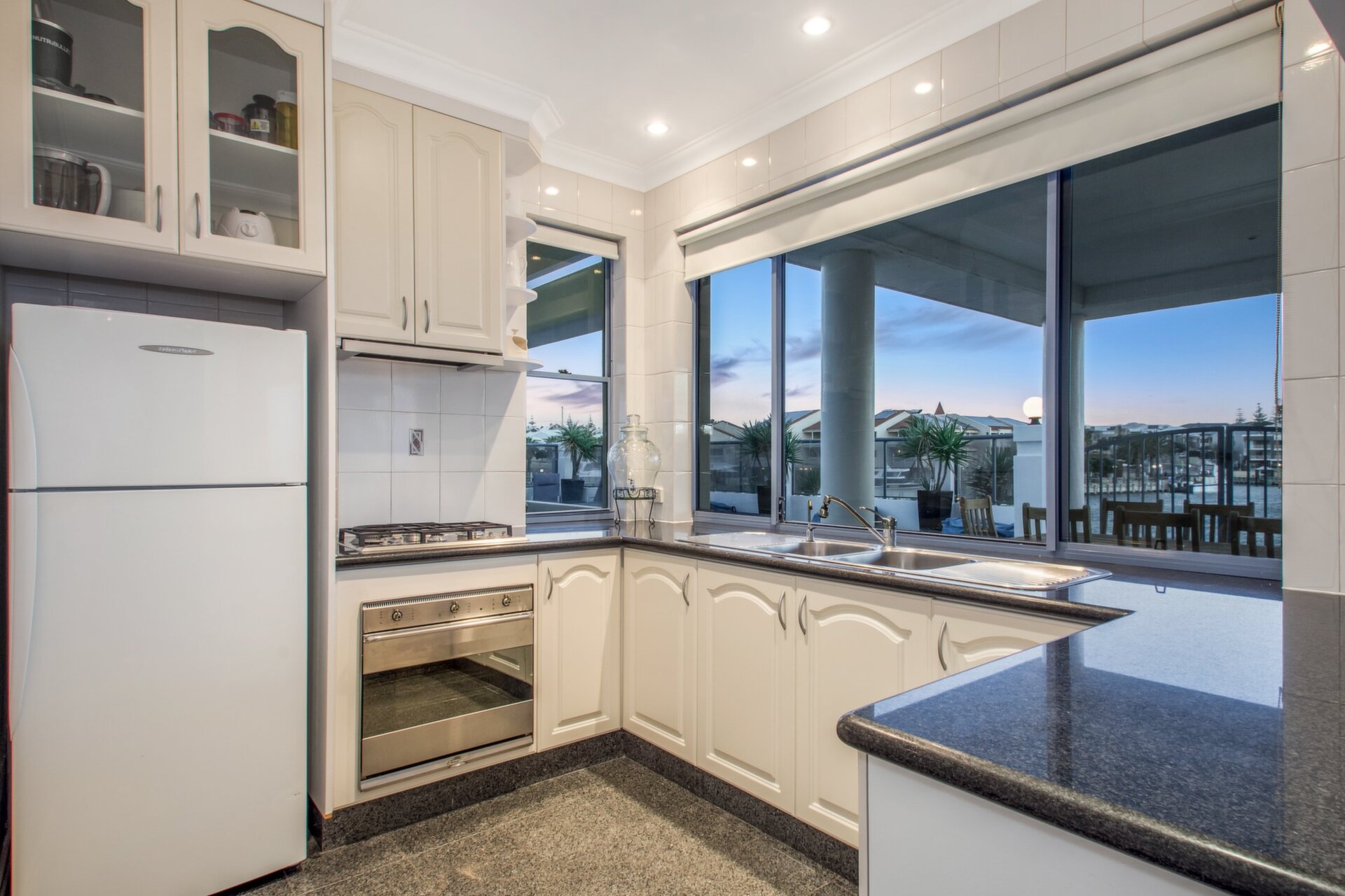 41 Clarecastle Retreat, Mindarie Sold by Luxury Real Estate Sales - image 1