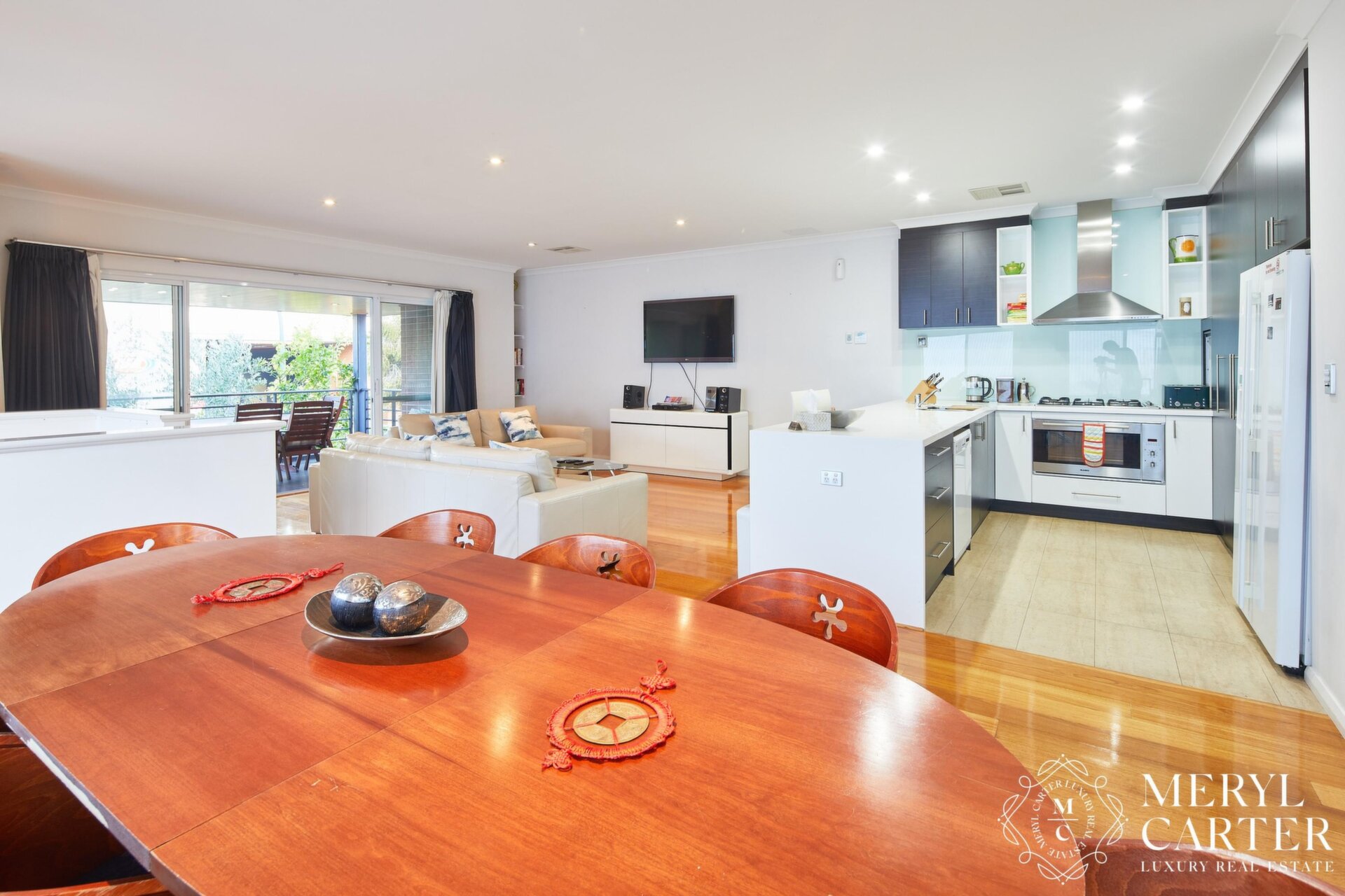 11 Lindsay Street, Perth Sold by Luxury Real Estate Sales - image 1