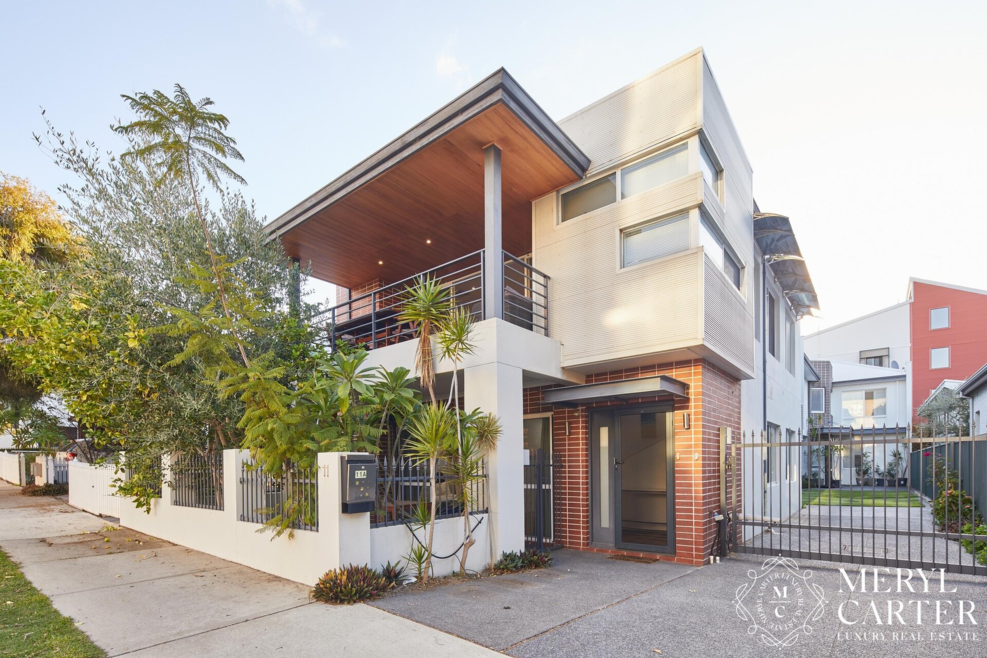 11 Lindsay Street, Perth Sold by Luxury Real Estate Sales - image 1
