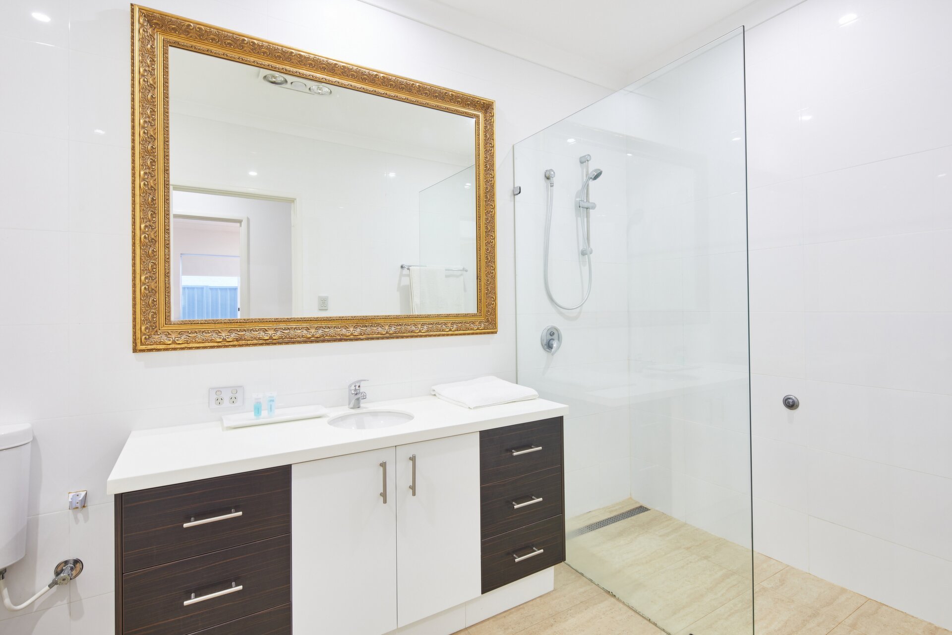 11 Lindsay Street, Perth Sold by Luxury Real Estate Sales - image 1