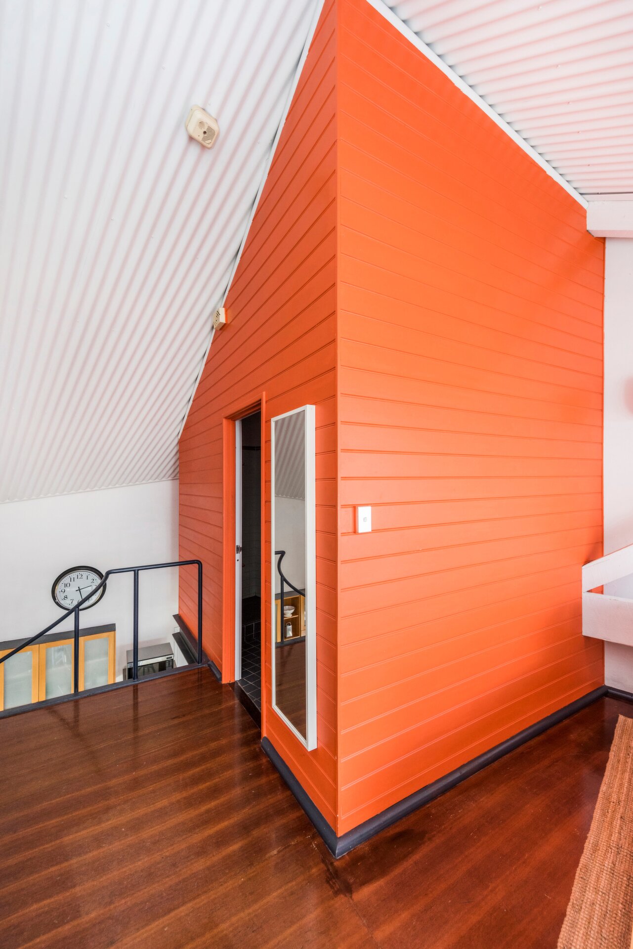 2 Little Saunders Street, East Perth Sold by Luxury Real Estate Sales - image 1