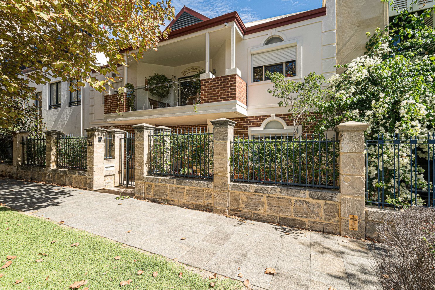 33 Trafalgar Road, East Perth Sold by Luxury Real Estate Sales - image 1