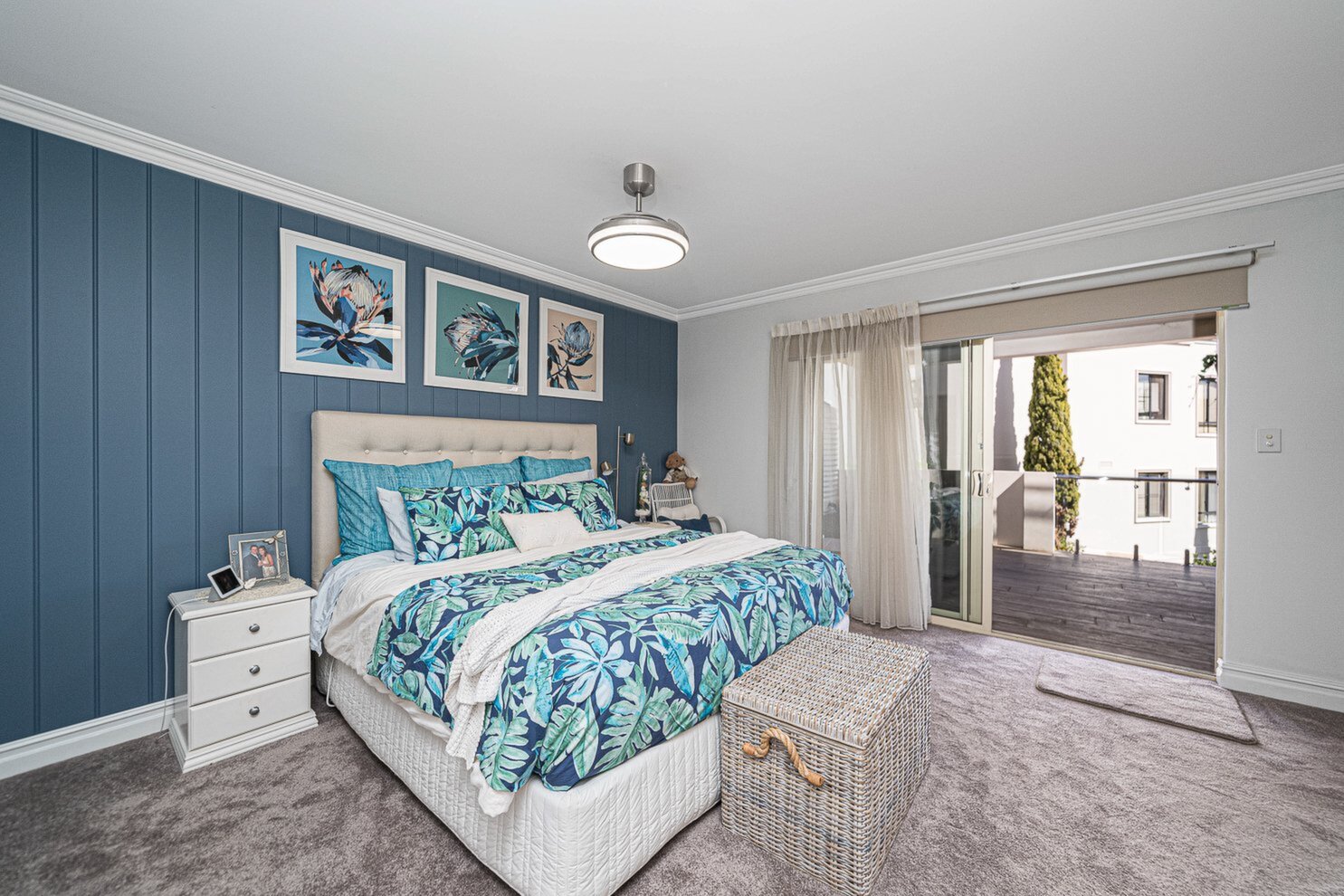 33 Trafalgar Road, East Perth Sold by Luxury Real Estate Sales - image 1