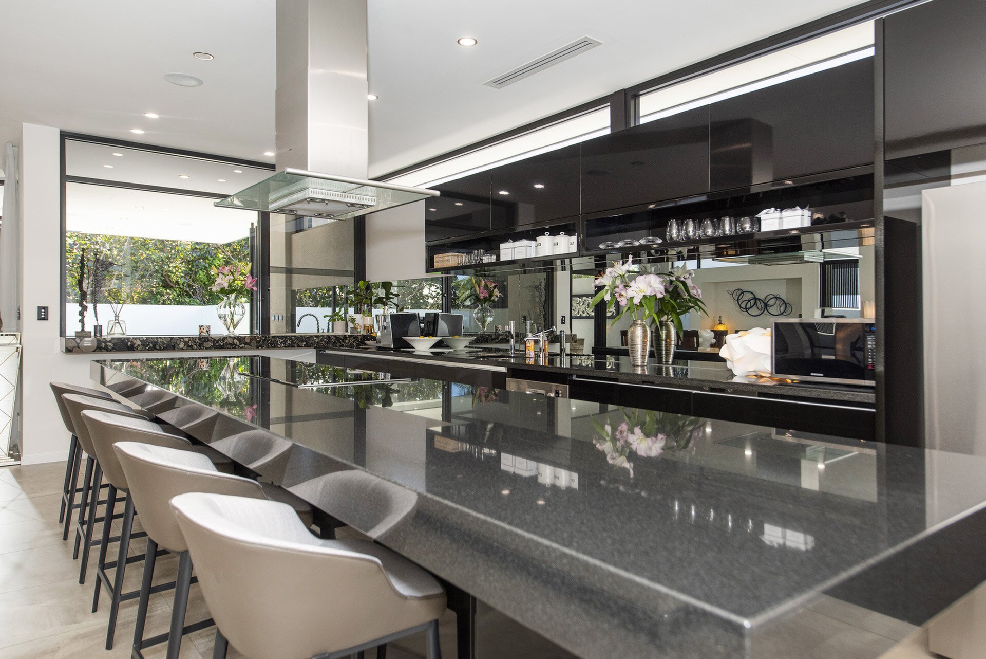 9 Morrison Street, Como For Sale by Luxury Real Estate Sales - image 1