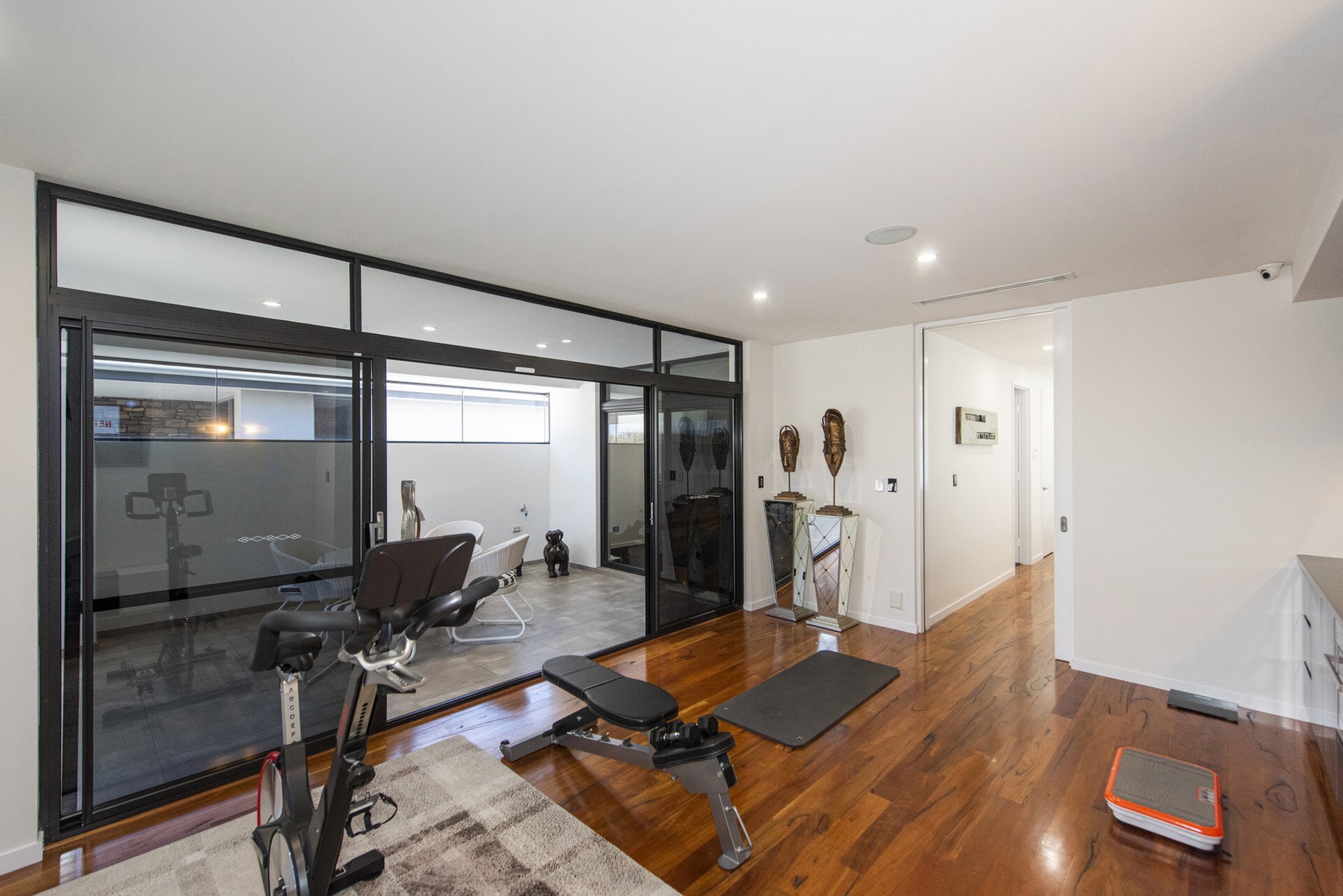9 Morrison Street, Como For Sale by Luxury Real Estate Sales - image 1