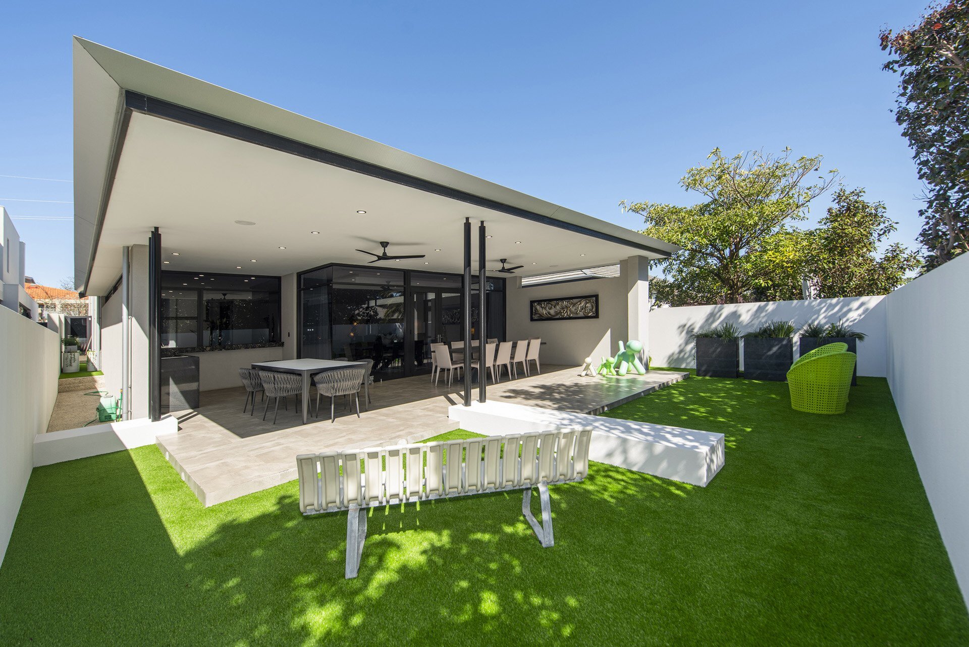 9 Morrison Street, Como For Sale by Luxury Real Estate Sales - image 1