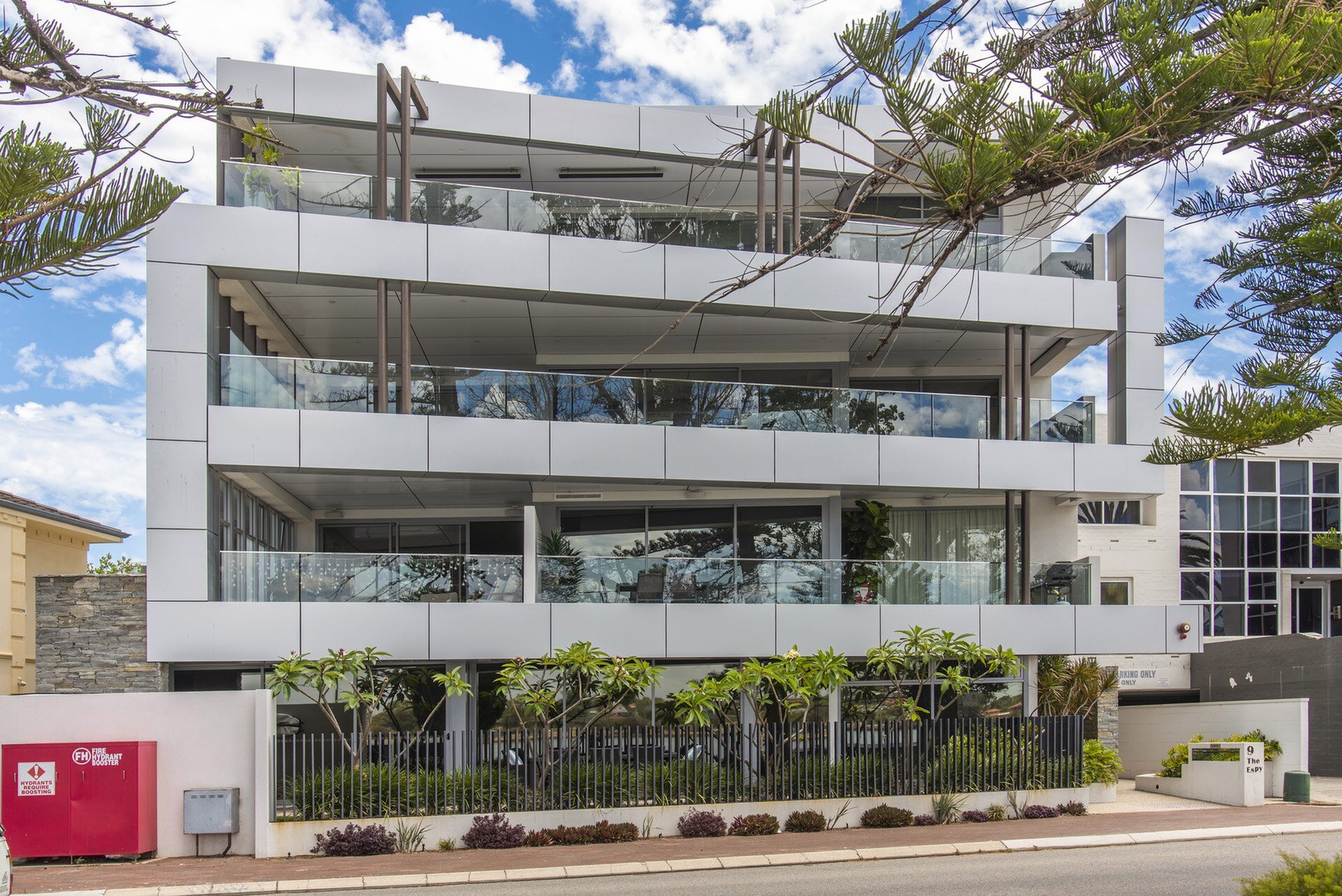 1/9 The Esplanade, Mount Pleasant Sold by Luxury Real Estate Sales - image 1