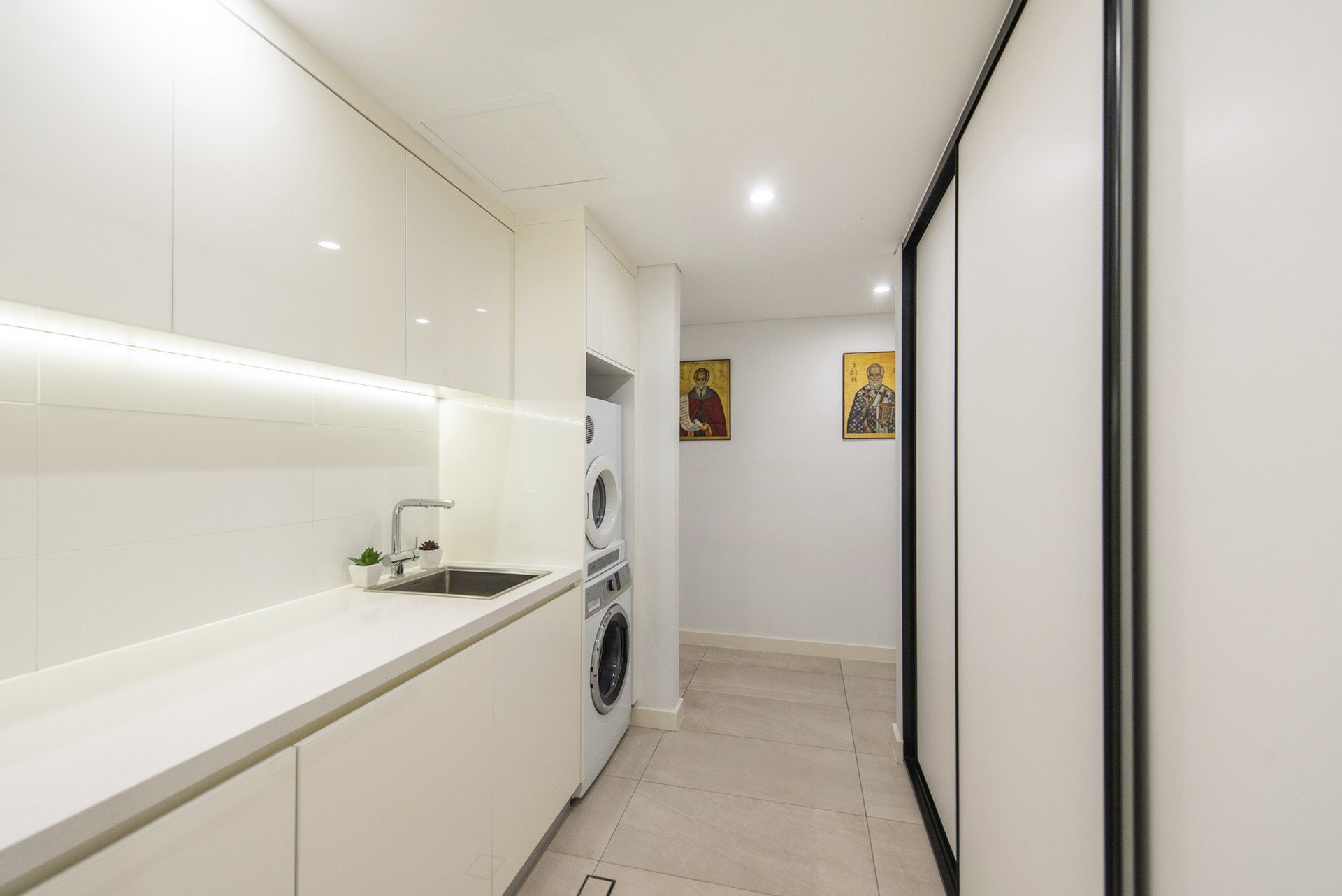 1/9 The Esplanade, Mount Pleasant Sold by Luxury Real Estate Sales - image 1