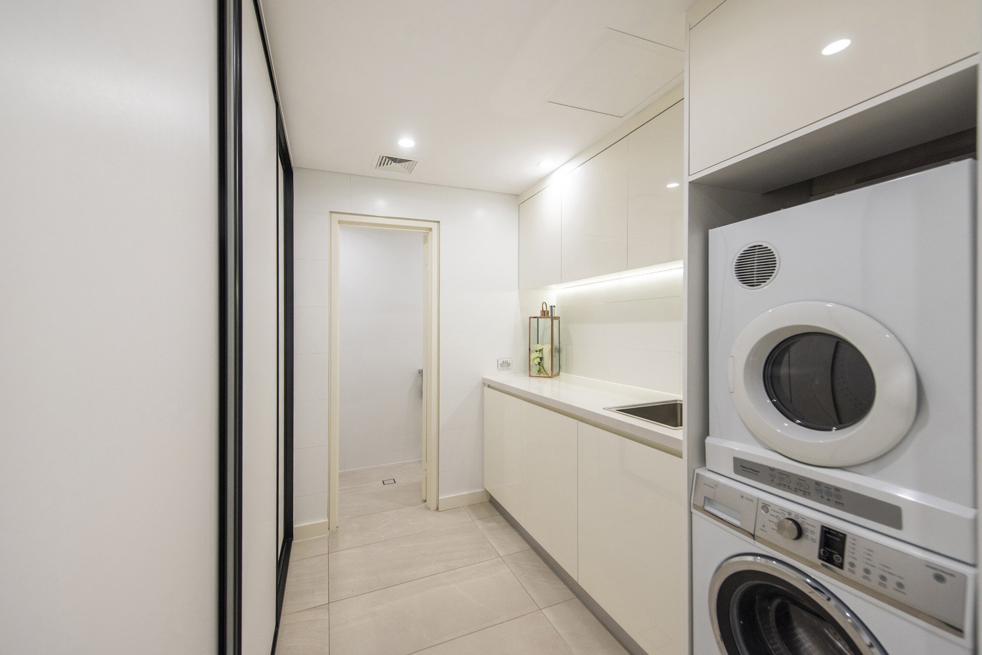 1/9 The Esplanade, Mount Pleasant Sold by Luxury Real Estate Sales - image 1