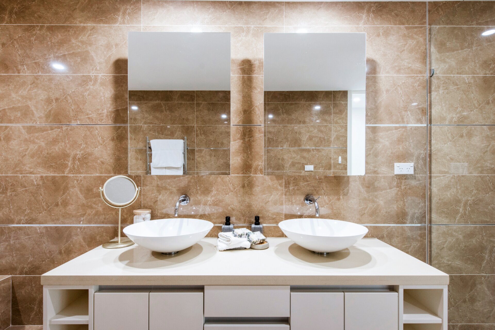 9/23 Mill Point Road, South Perth Sold by Luxury Real Estate Sales - image 1