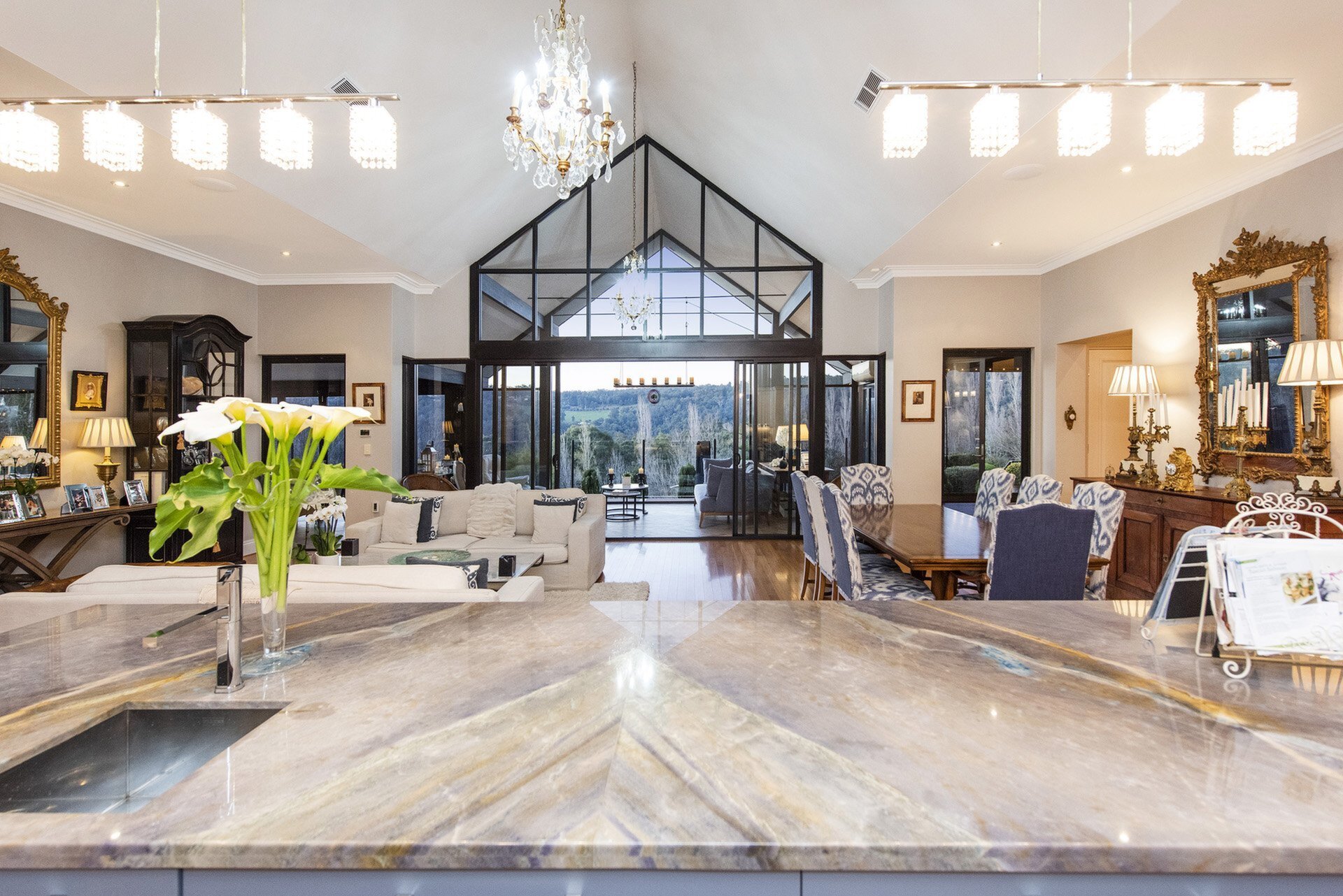 6 Misty Valley View, Roleystone Sold by Luxury Real Estate Sales - image 1