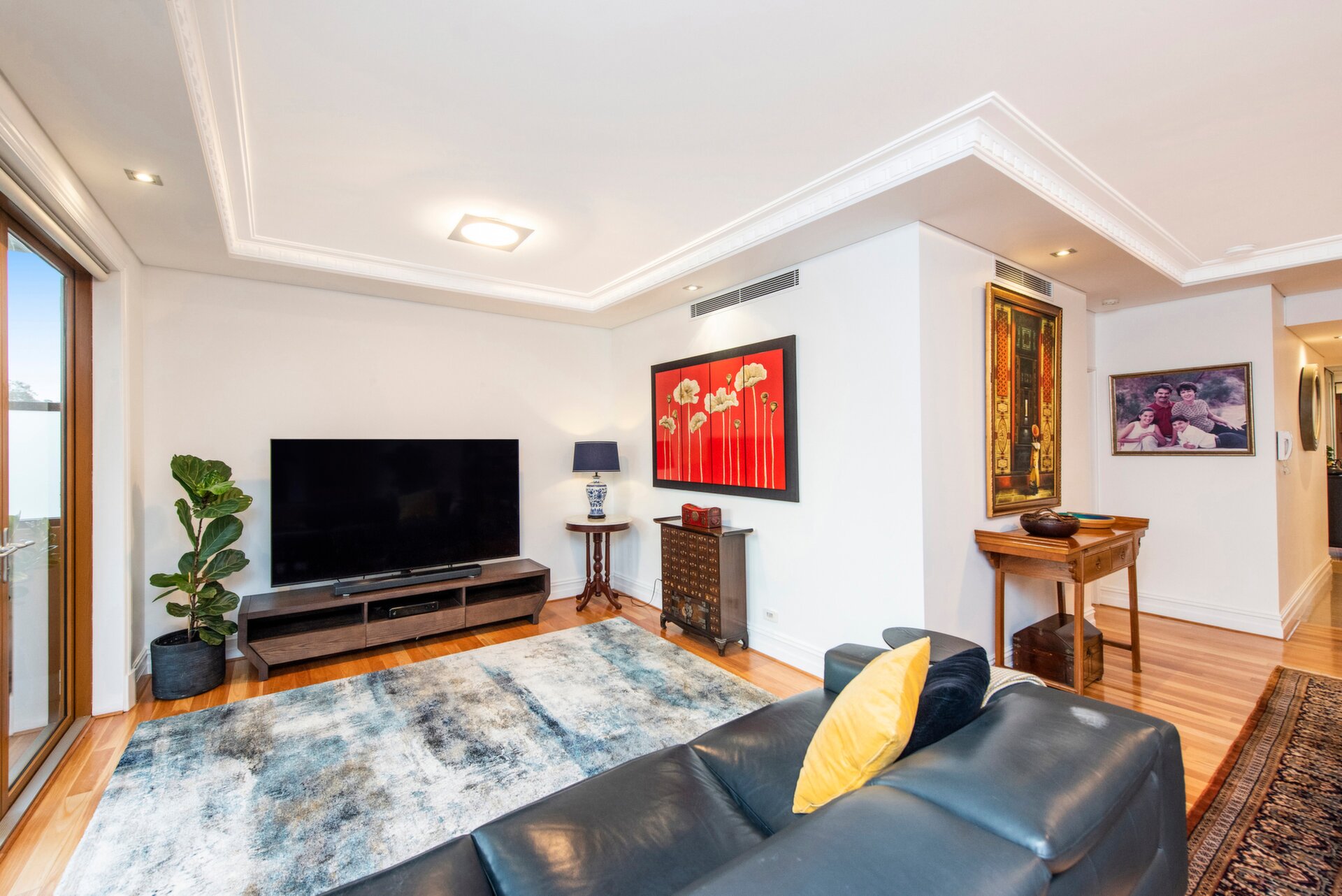 2C/73 Mill Point Road, South Perth Sold by Luxury Real Estate Sales - image 1