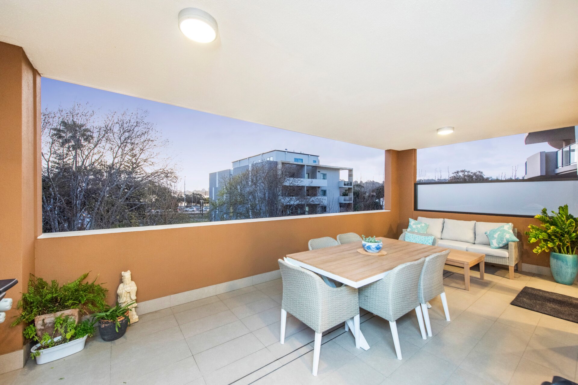 2C/73 Mill Point Road, South Perth Sold by Luxury Real Estate Sales - image 1