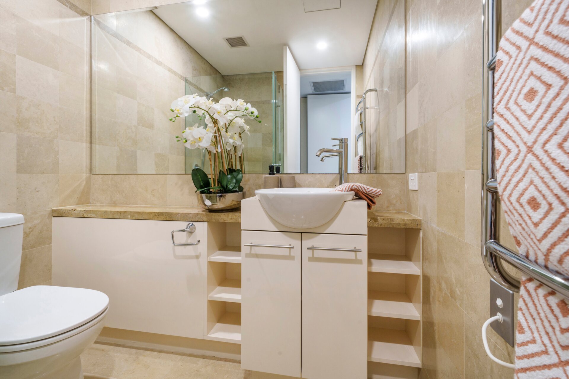 2/49 South Perth Esplanade, South Perth Sold by Luxury Real Estate Sales - image 1