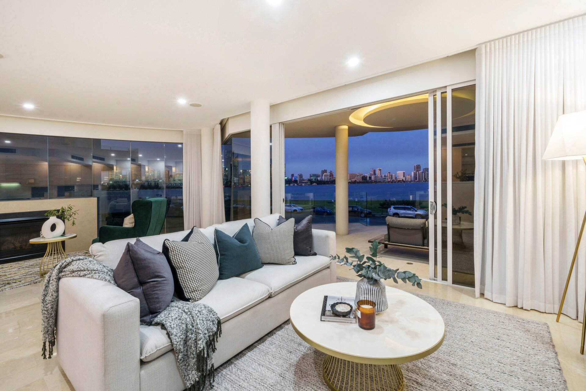 2/49 South Perth Esplanade, South Perth Sold by Luxury Real Estate Sales - image 1