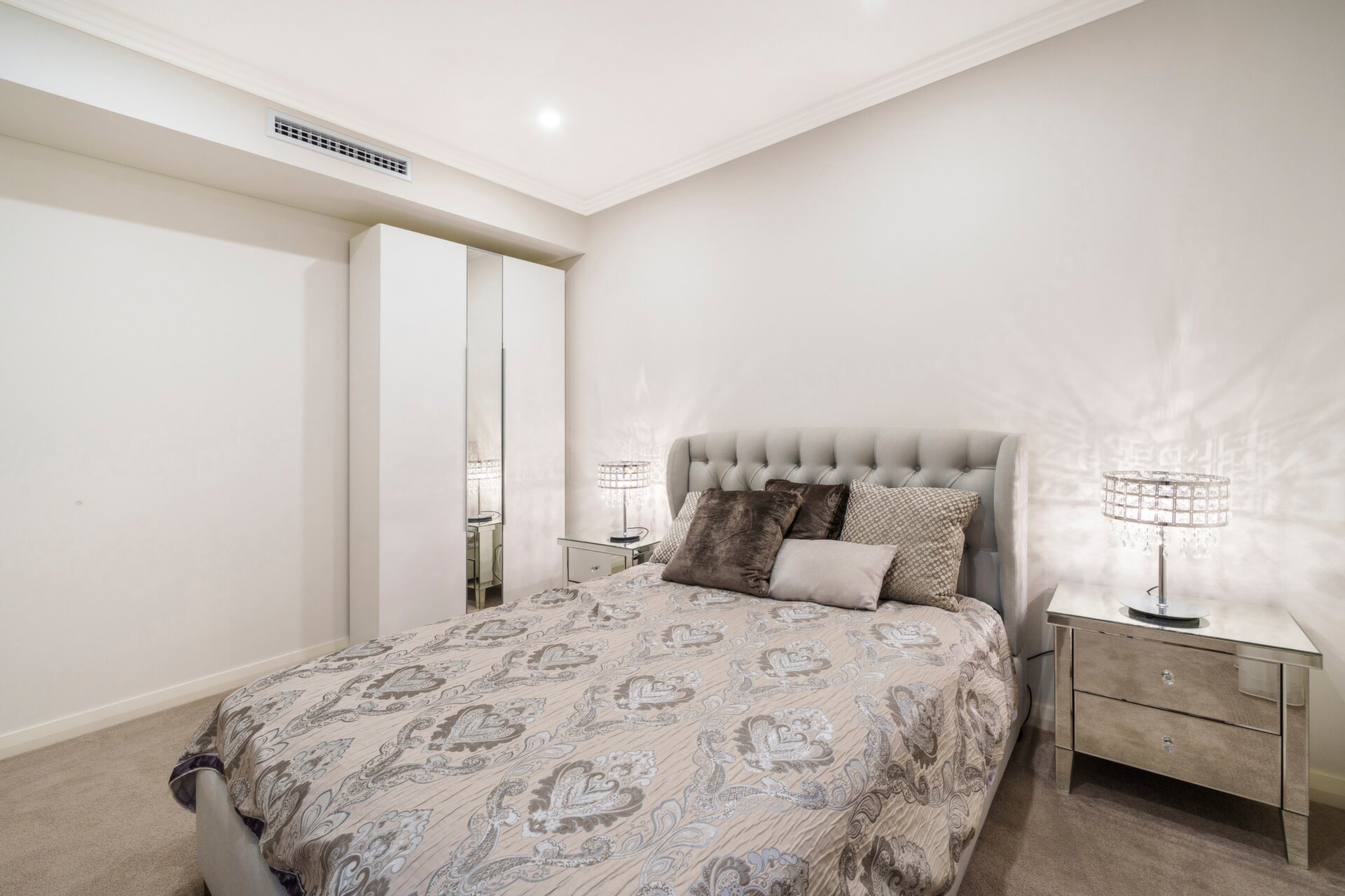 7 Oldfield Street, Burswood Sold by Luxury Real Estate Sales - image 1