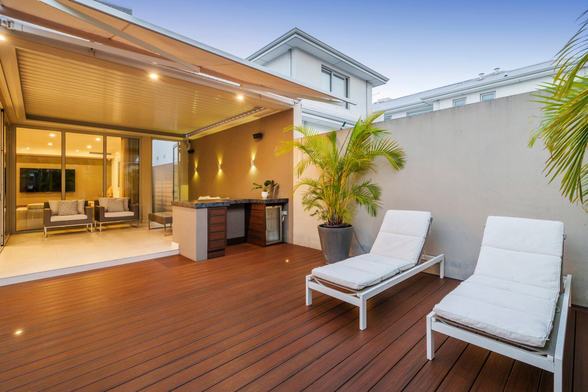 7 Oldfield Street, Burswood Sold by Luxury Real Estate Sales - image 1