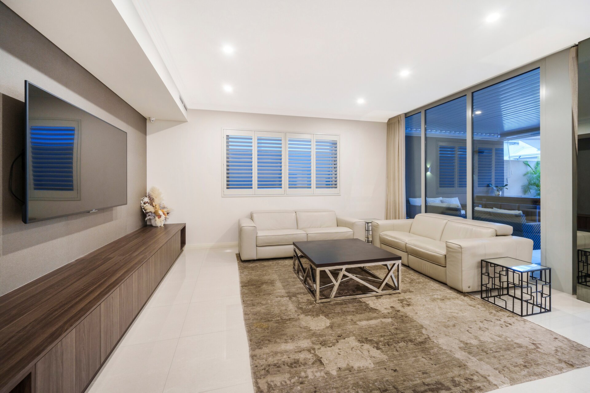 7 Oldfield Street, Burswood Sold by Luxury Real Estate Sales - image 1