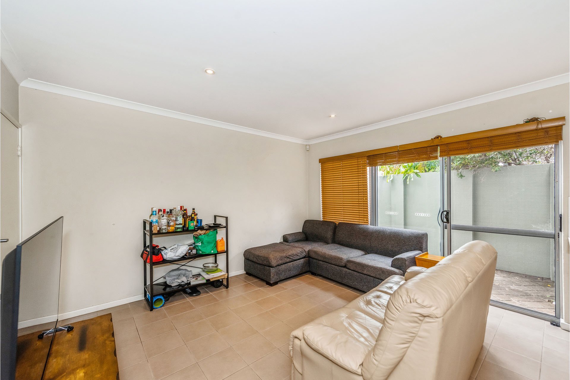 16/39 Simpson Street, Applecross Sold by Luxury Real Estate Sales - image 1