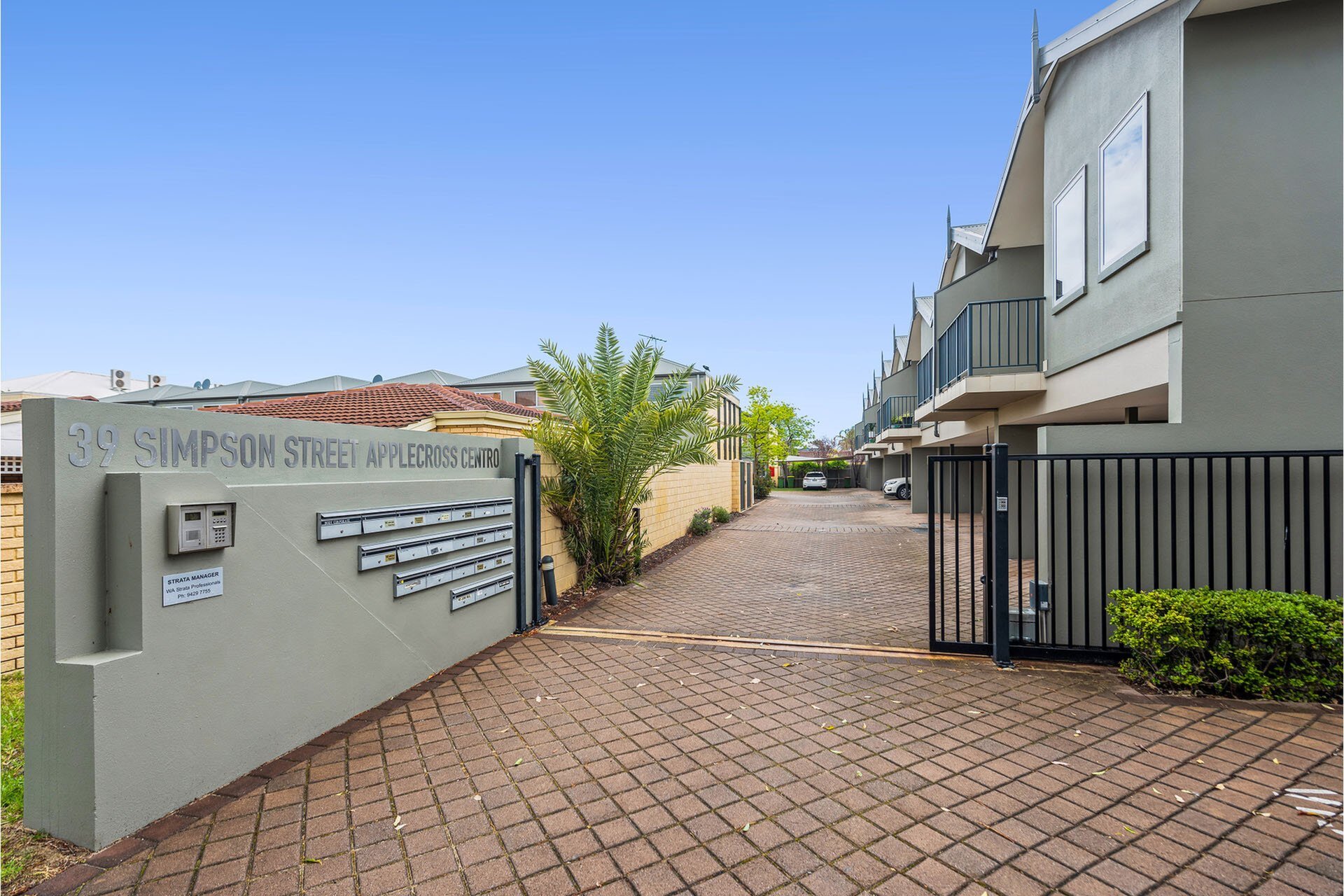 16/39 Simpson Street, Applecross Sold by Luxury Real Estate Sales - image 1