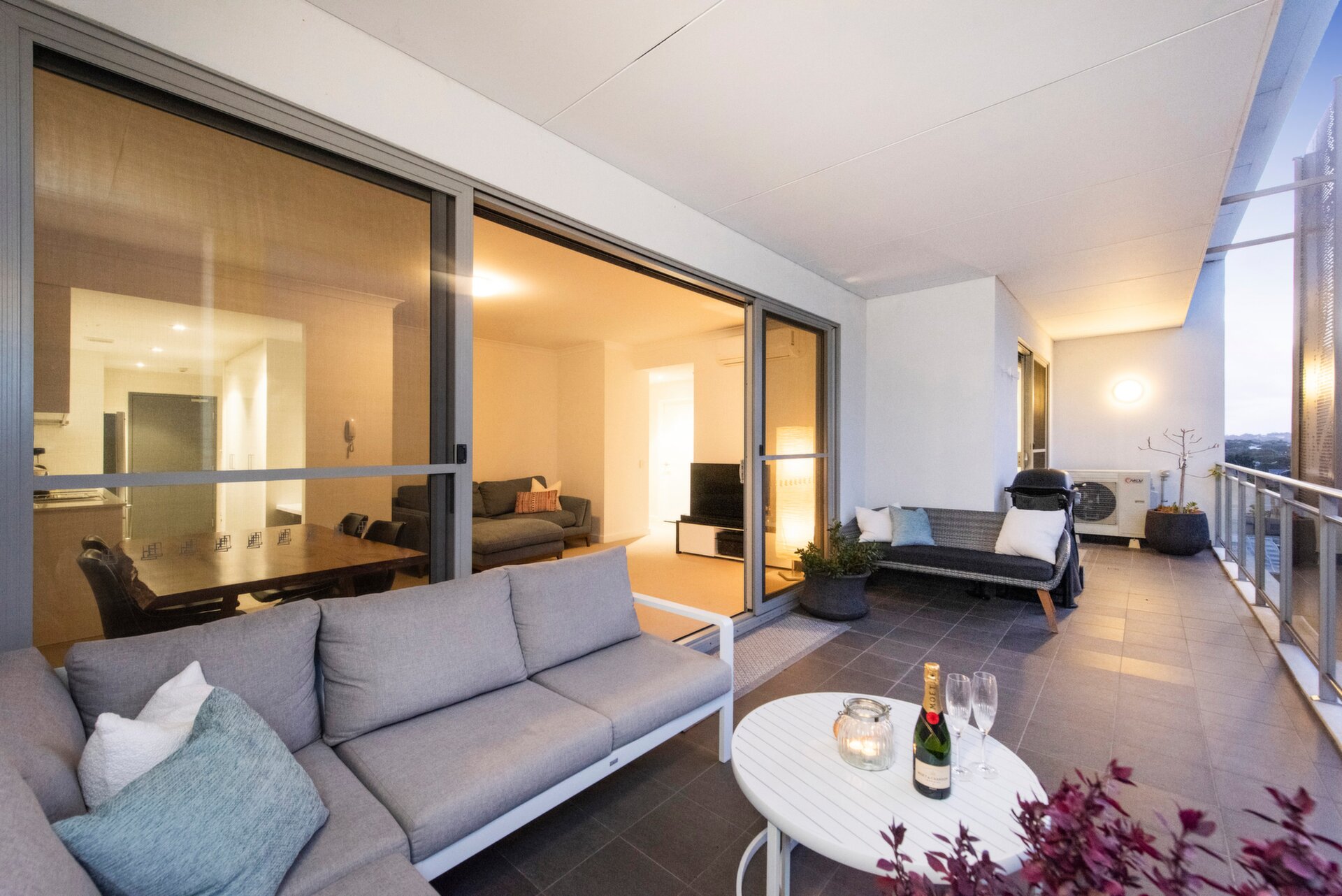 605/334 Cambridge Street, Wembley Sold by Luxury Real Estate Sales - image 1