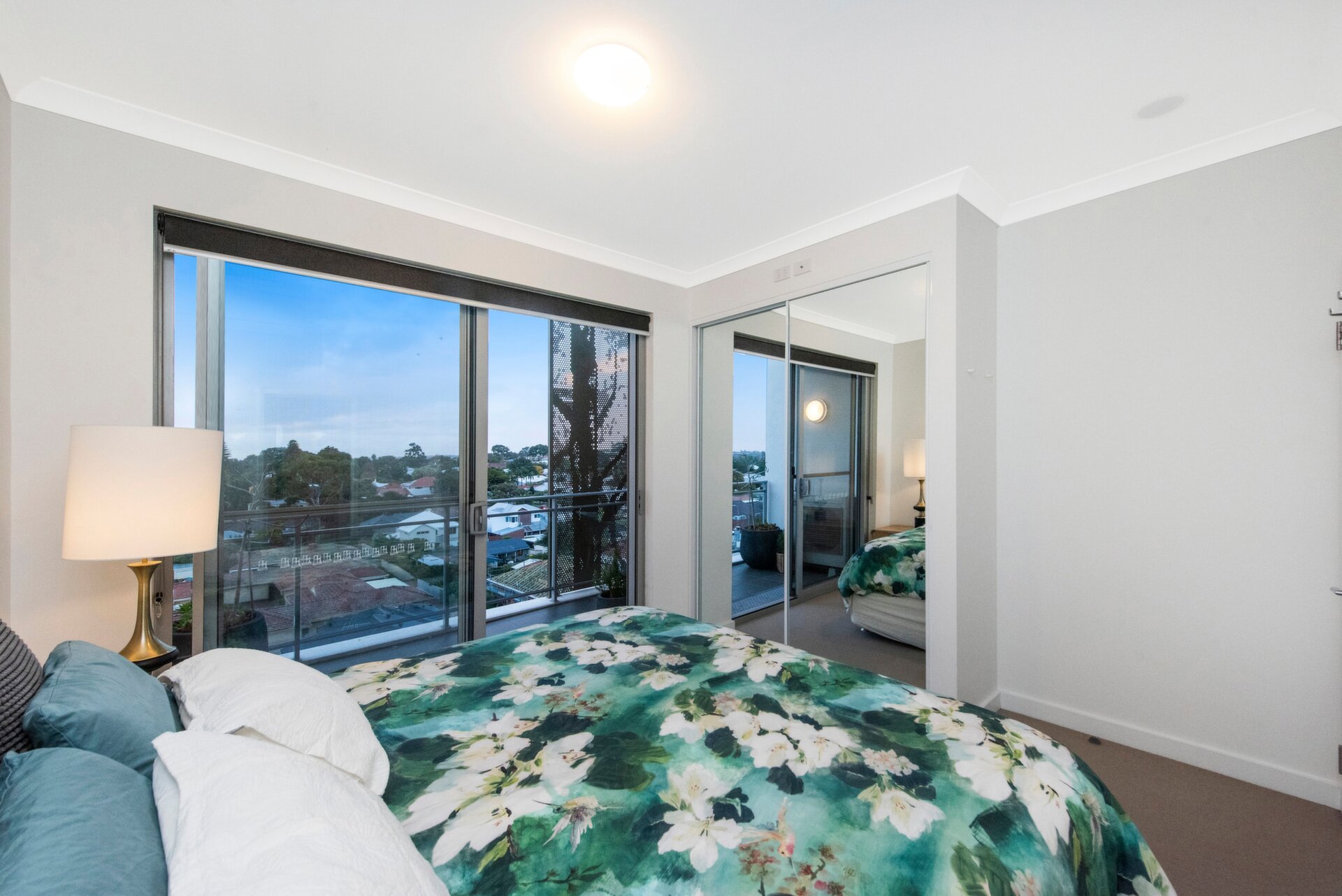605/334 Cambridge Street, Wembley Sold by Luxury Real Estate Sales - image 1