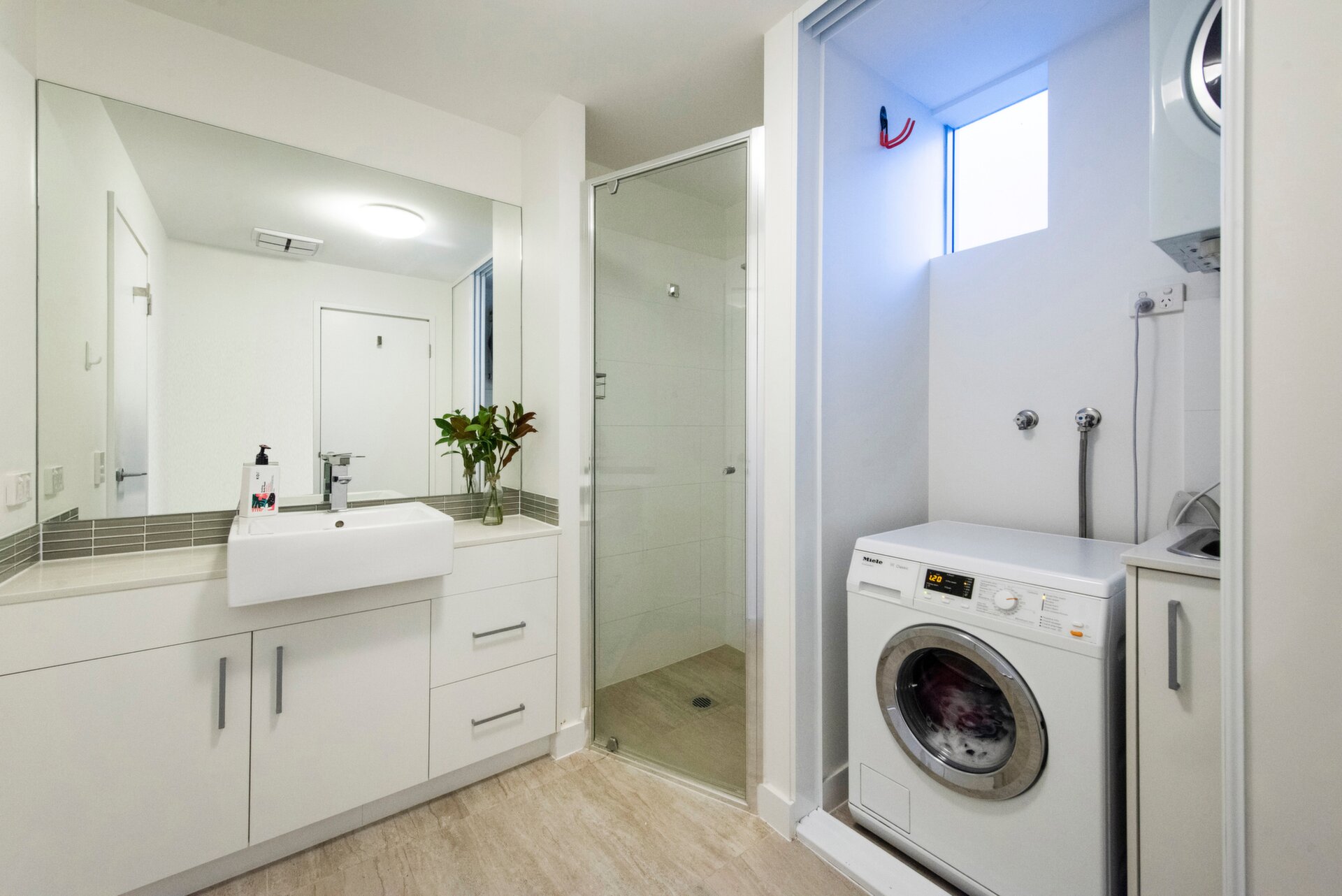 605/334 Cambridge Street, Wembley Sold by Luxury Real Estate Sales - image 1