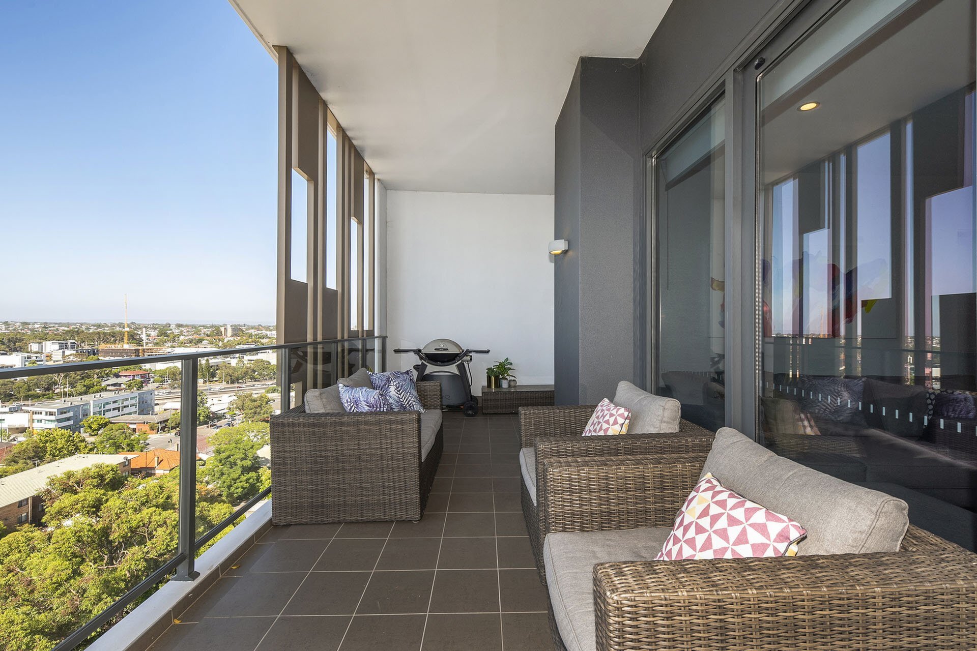 141/172 Railway Parade, West Leederville Sold by Luxury Real Estate Sales - image 1
