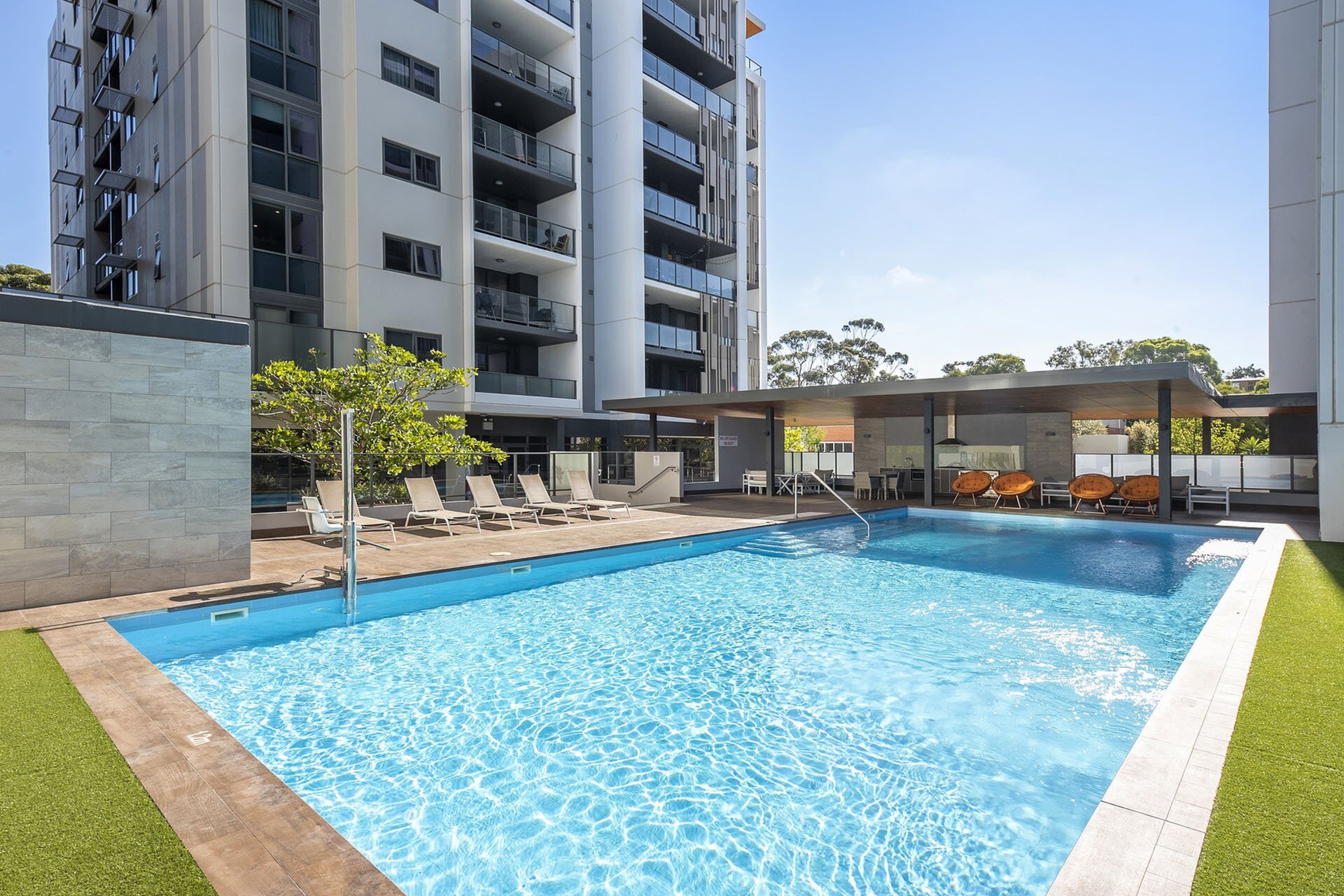141/172 Railway Parade, West Leederville Sold by Luxury Real Estate Sales - image 1