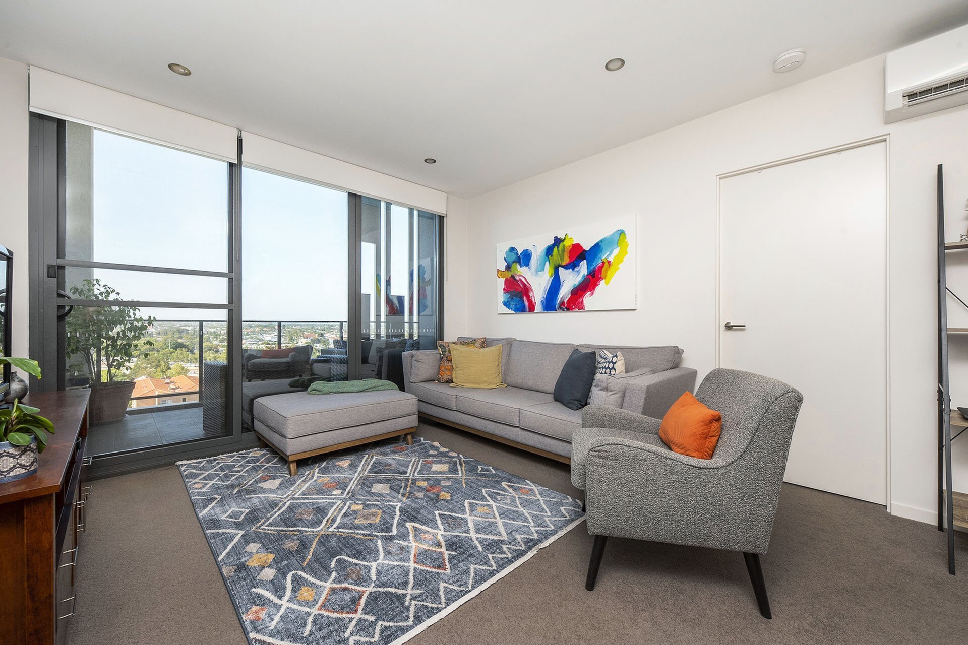 141/172 Railway Parade, West Leederville Sold by Luxury Real Estate Sales - image 1